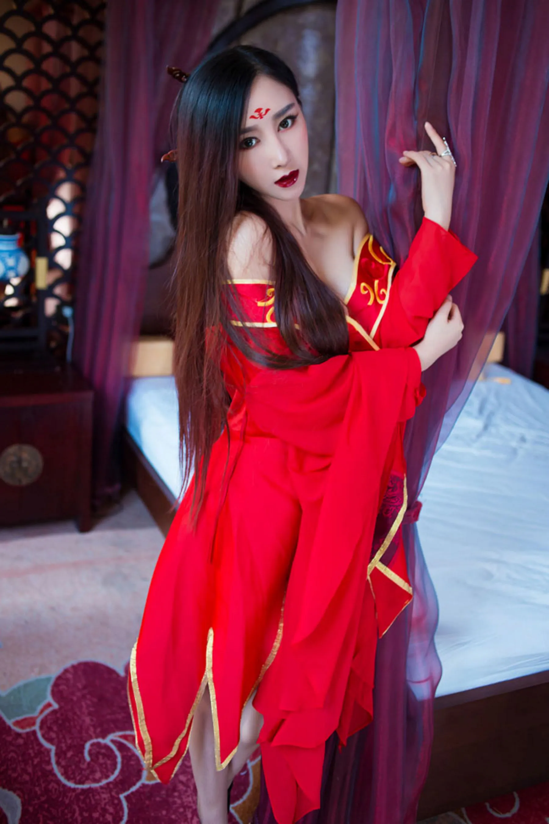 邹晶晶《花千骨 ? 魔化》COS 秀人网 No.382第18张