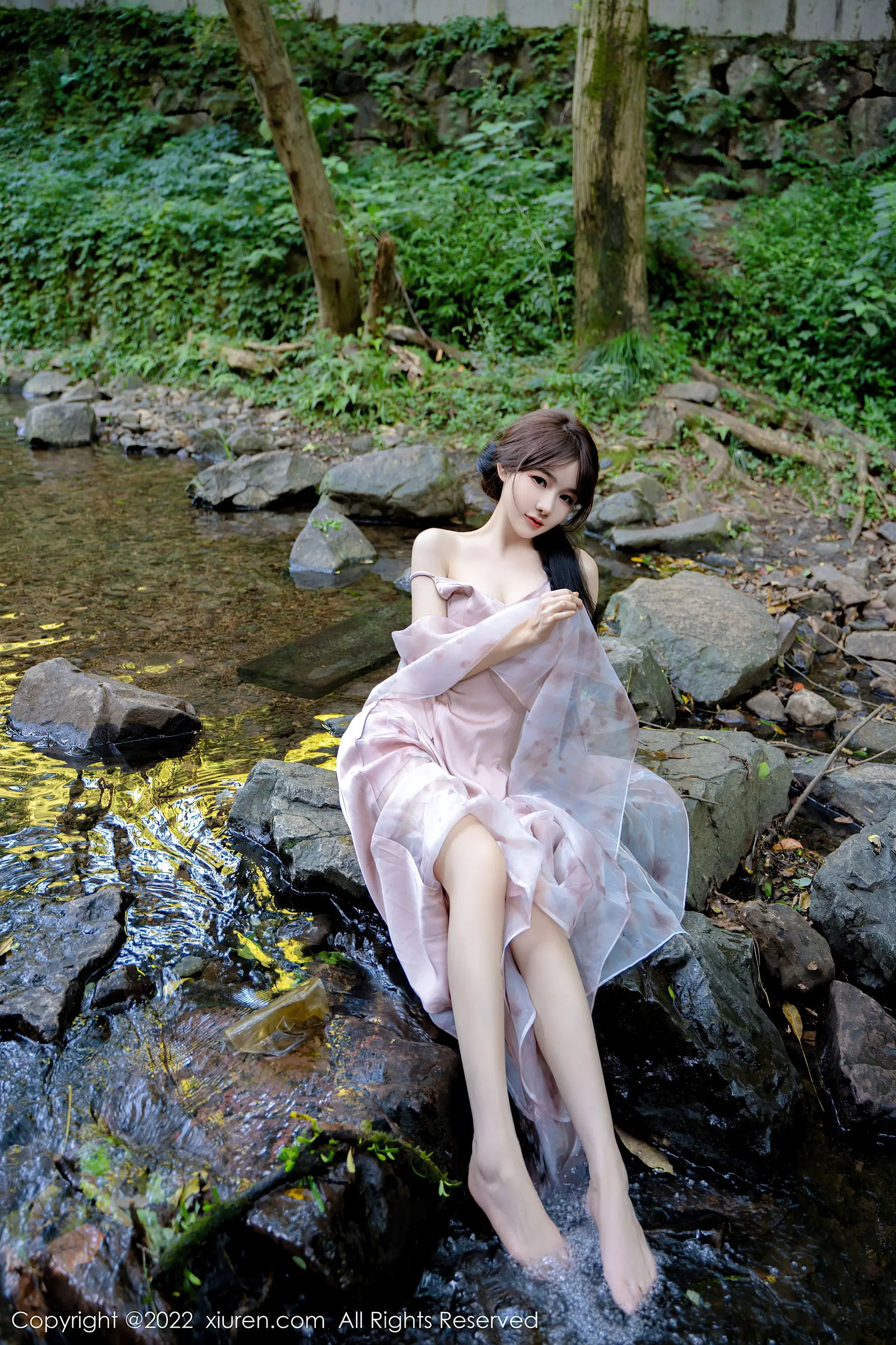  秀人网 No.5690 婠婠么 美腿长裙第28张