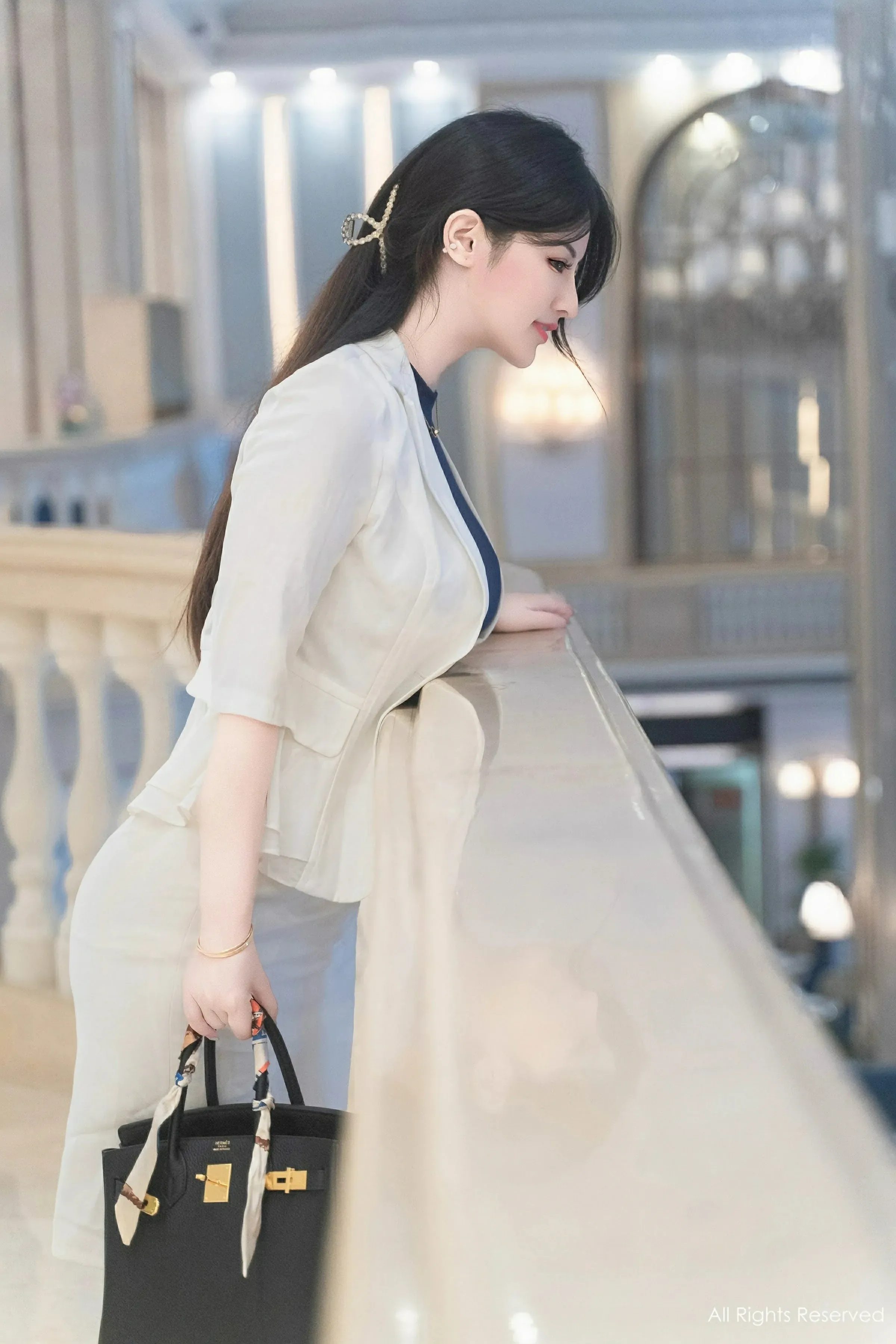  XiuRen 秀人 No.9319 诗诗kiki [98P]第4张