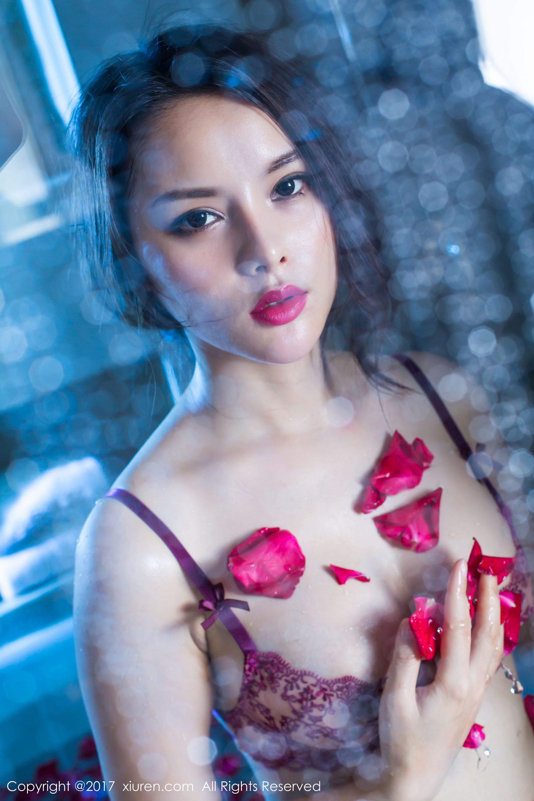  谭睿琪《浴缸花瓣浴与奶油系列》 XiuRen 秀人网 NO.810第9张