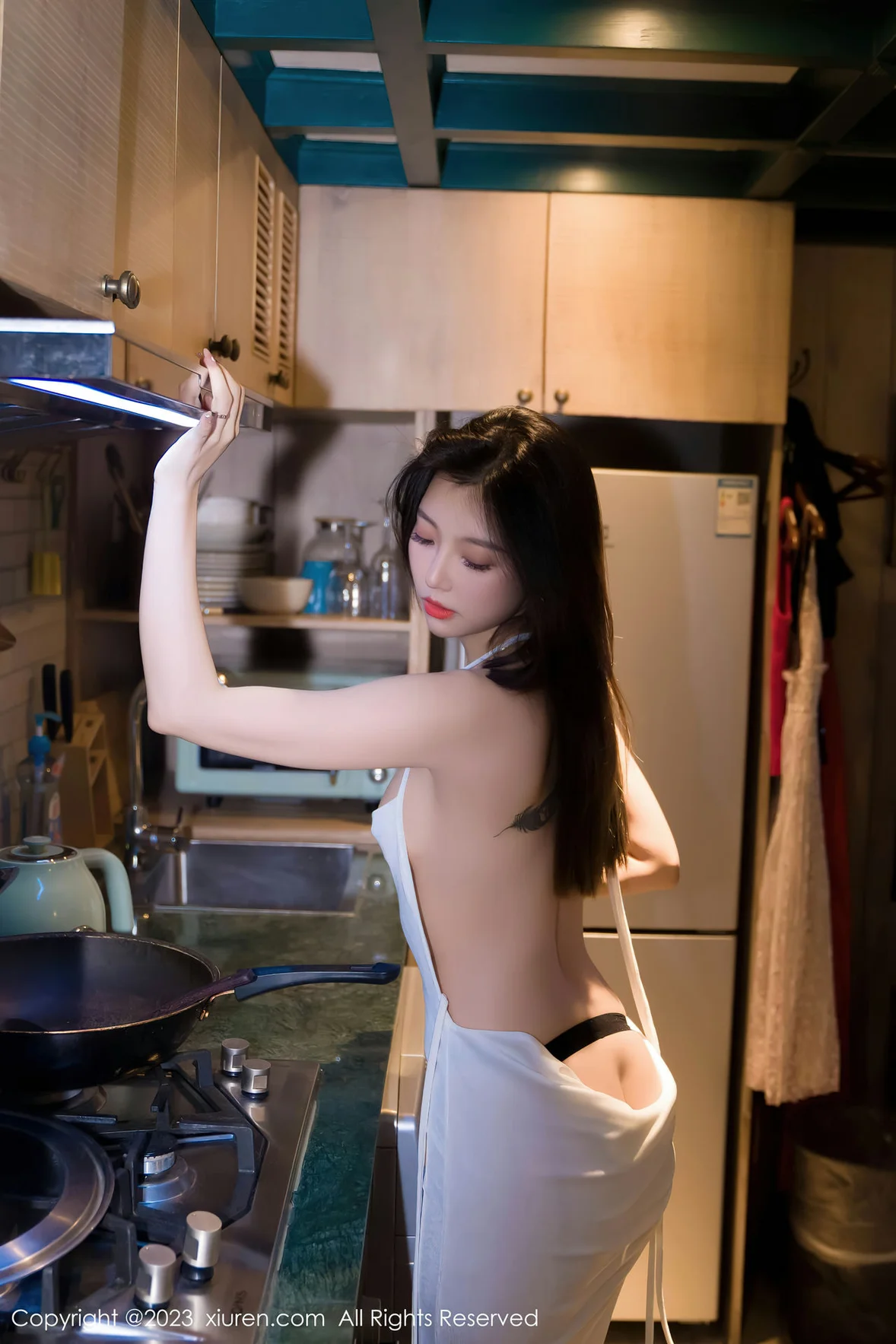  秀人网 No.7371 冯木木LRIS 露背连衣长裙性感写真 [80P]第5张