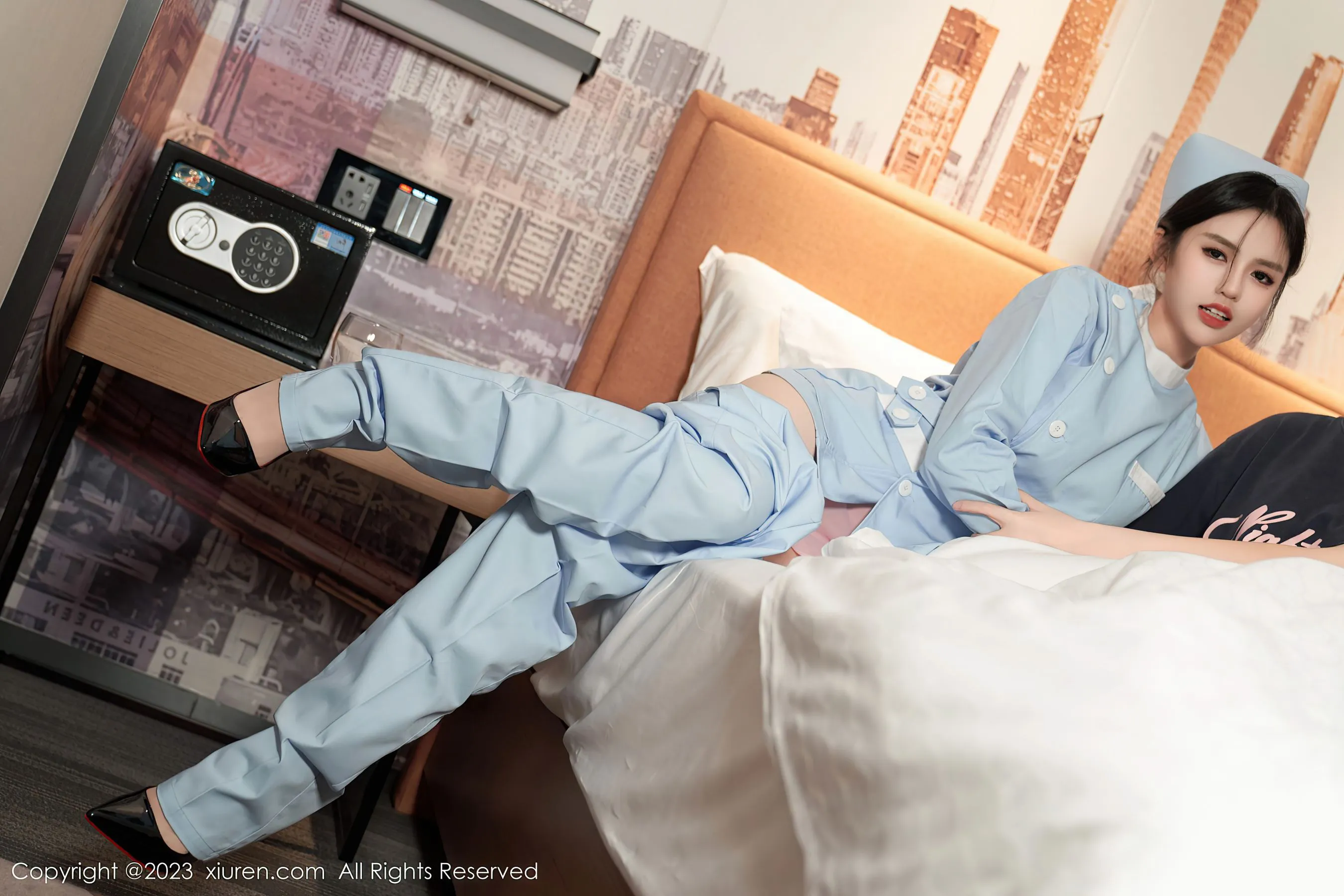  秀人网 No.6745 浅浅Danny 护士服美腿第27张