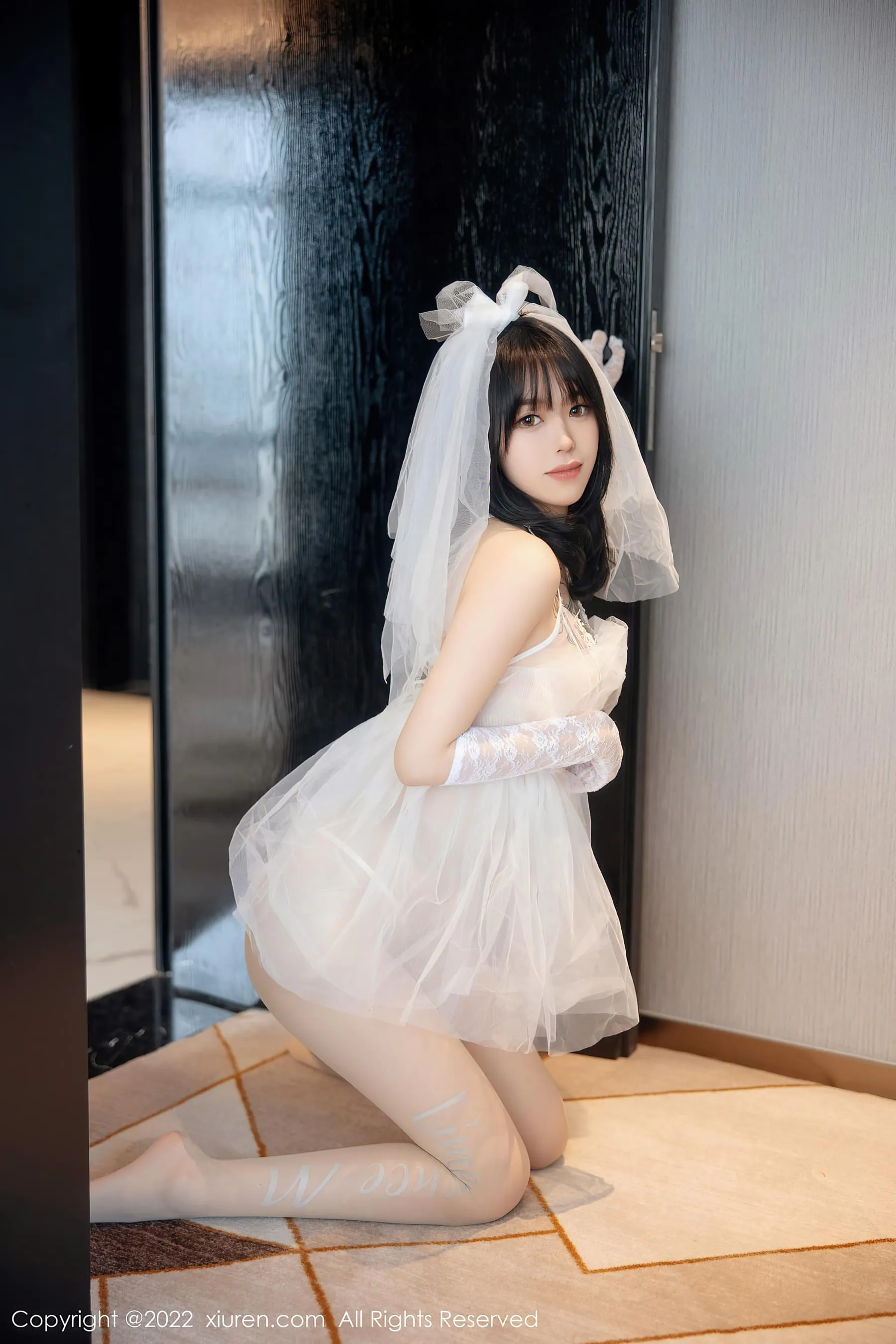  秀人网 No.5212 奶瓶. 婚纱服美腿第9张