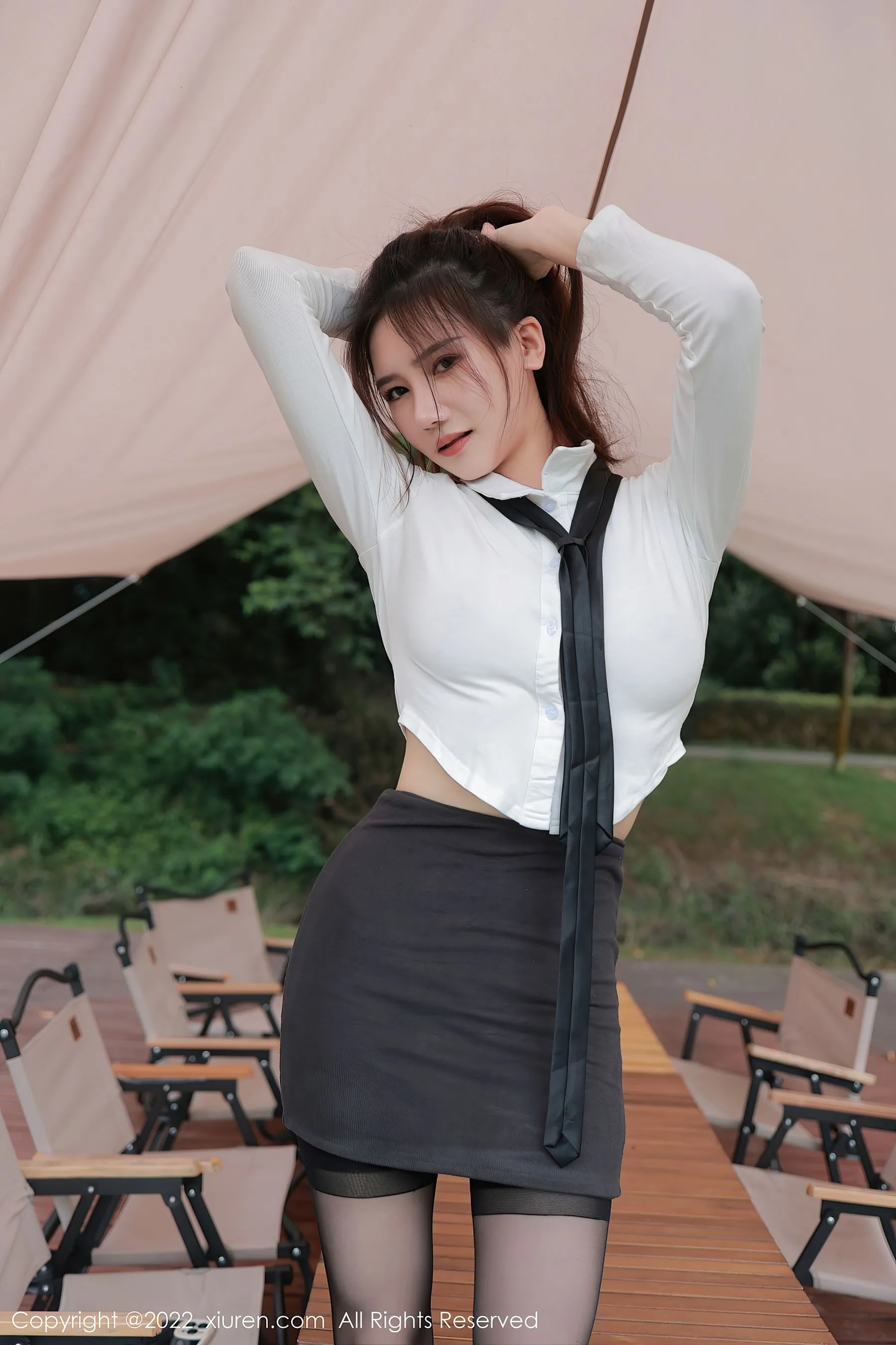  秀人网 No.5703 古月小同学 黑丝白T第4张