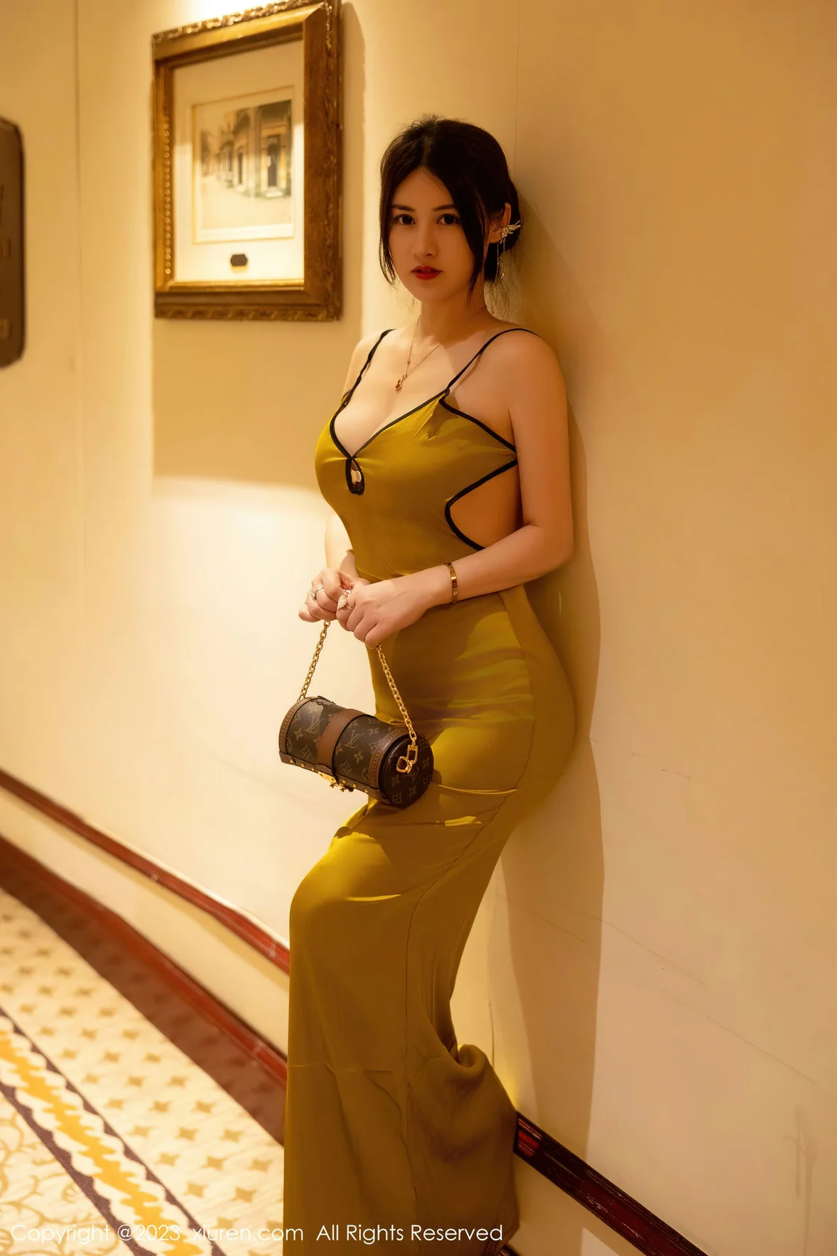  XiuRen 秀人 No.7302 诗诗kiki 吊带长裙性感写真 [84P]第17张