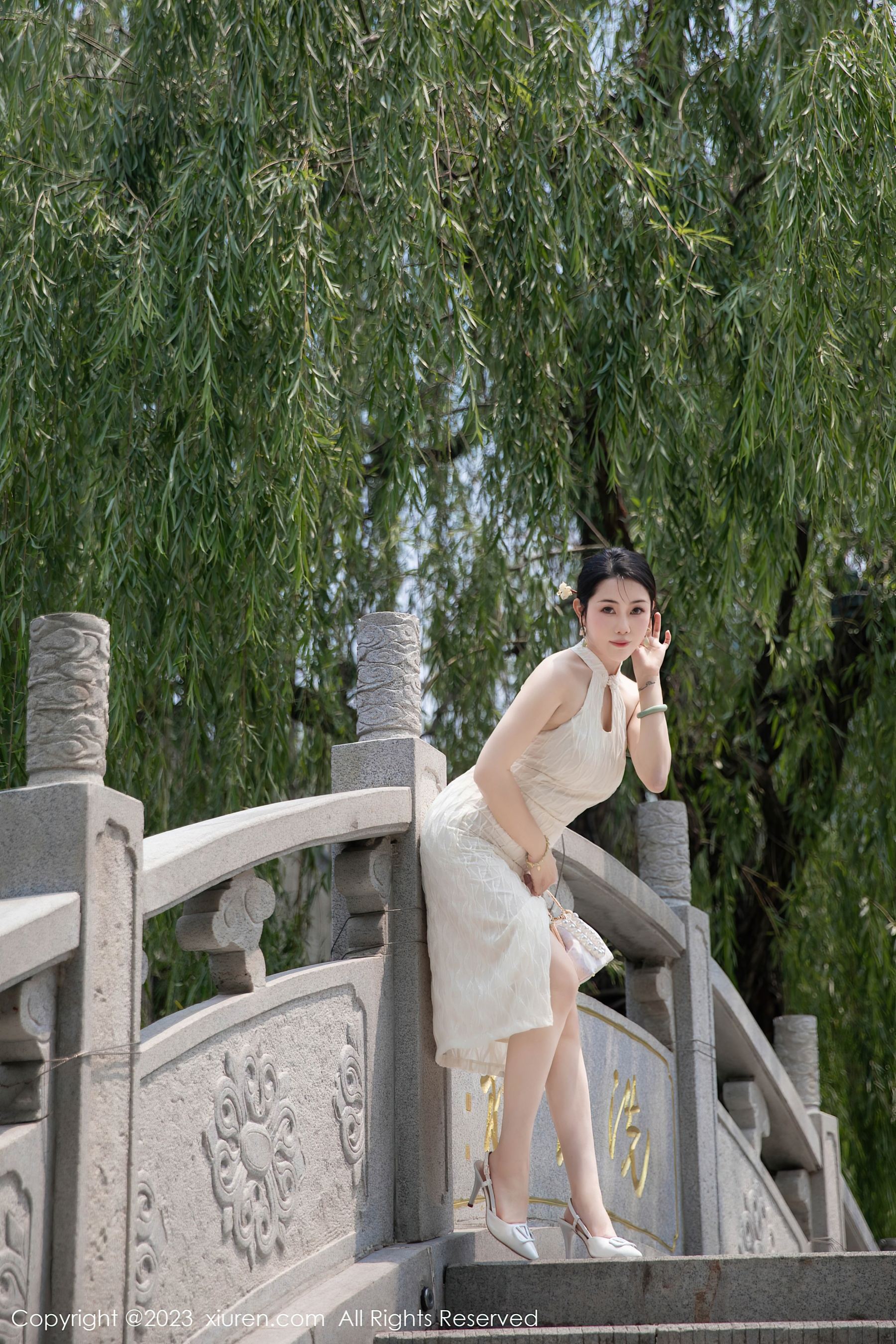 XiuRen 秀人 No.7435 严利娅Yuliya 旗袍美臀第17张