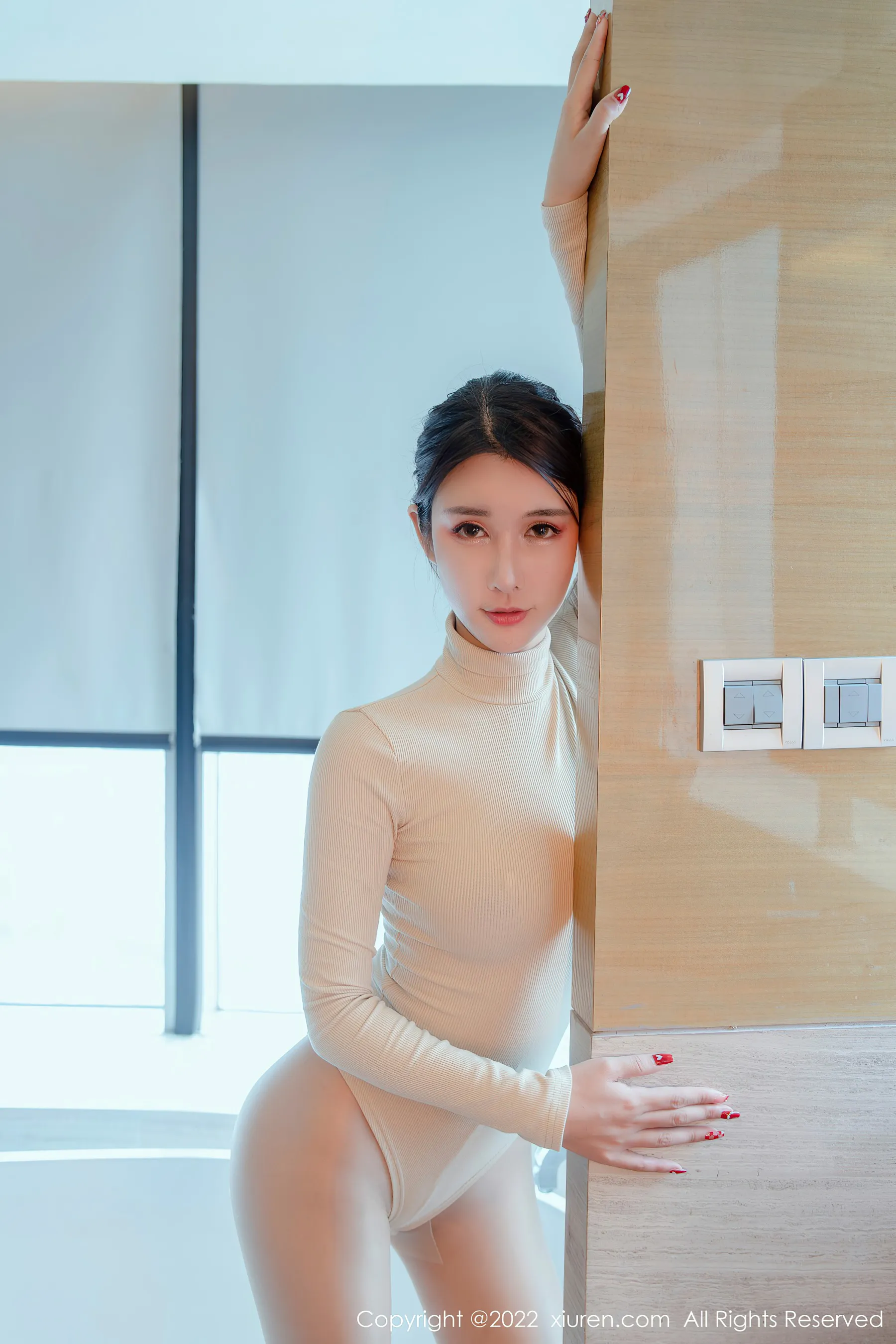  秀人网 No.4648 夏沫沫tifa 丝袜美腿大奶写真第4张