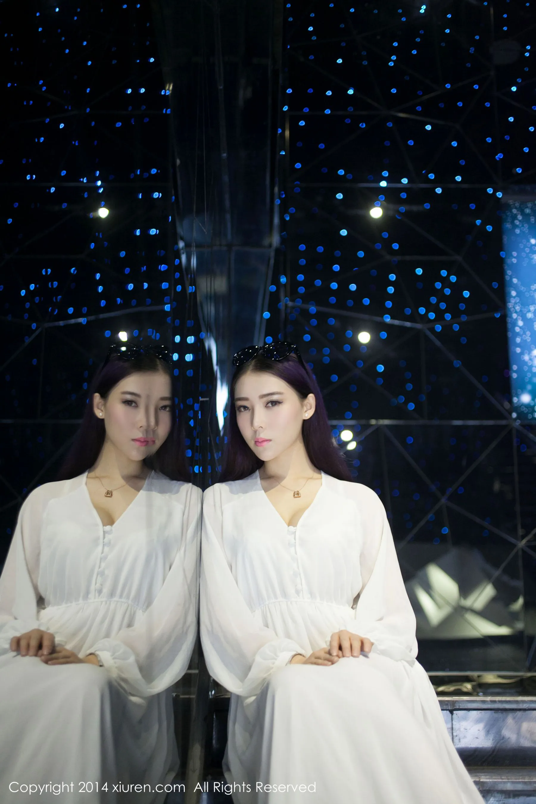  夢娜Vanessa《款款而来的特级女神》 秀人网 No.131第3张