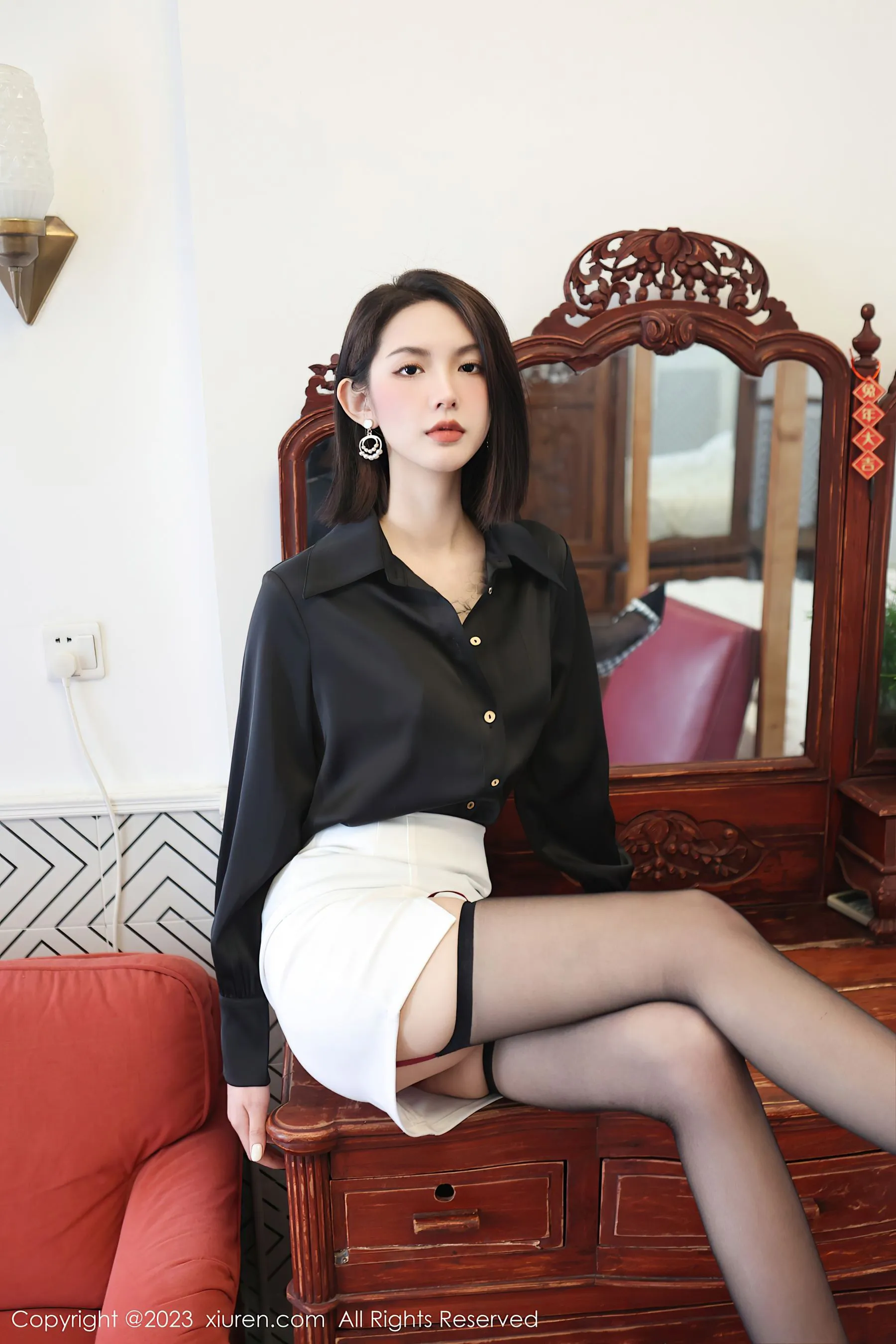  秀人网 No.6356 乔一一 黑丝短裙第28张