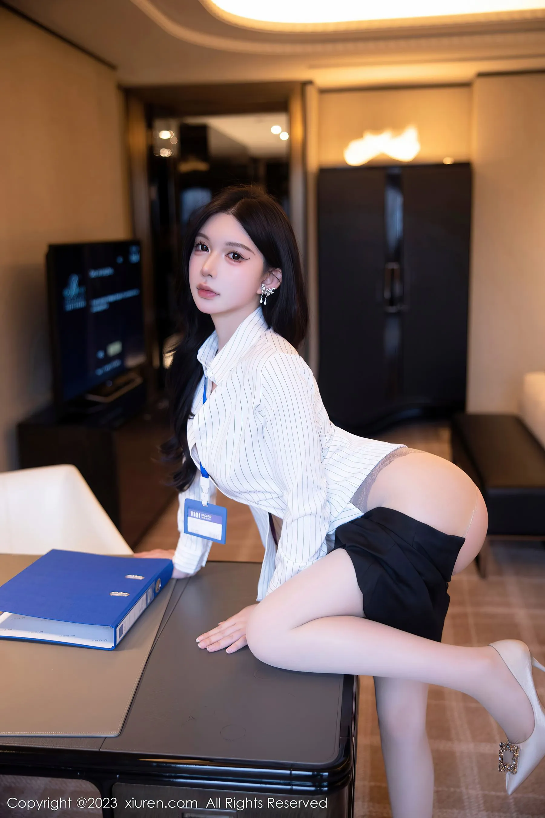  秀人网 No.6247 林珊珊 短裙美腿第1张