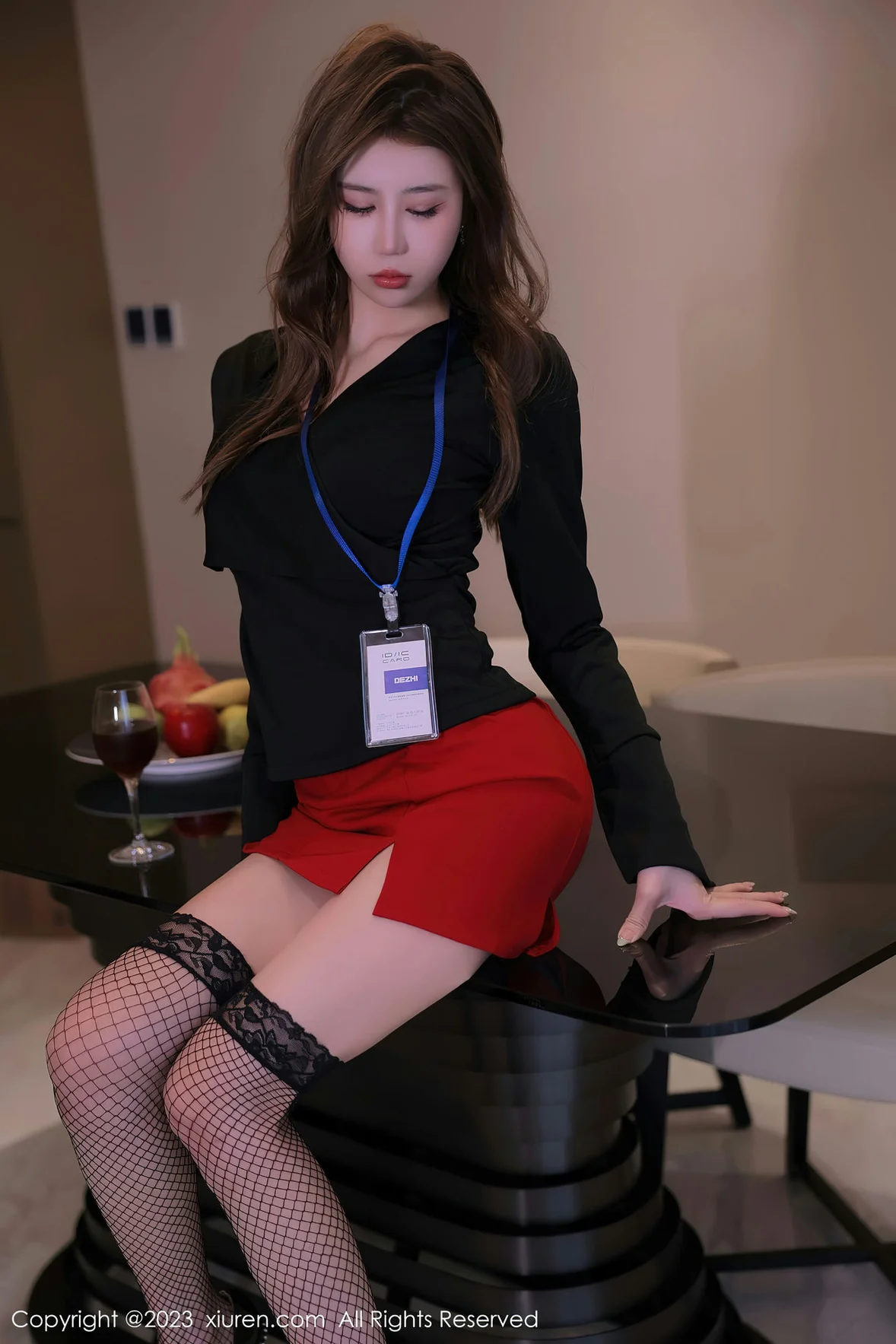  XiuRen 秀人 No.6903 tina_甜仔 红色蕾丝情趣内衣广州旅拍 [71P]第3张