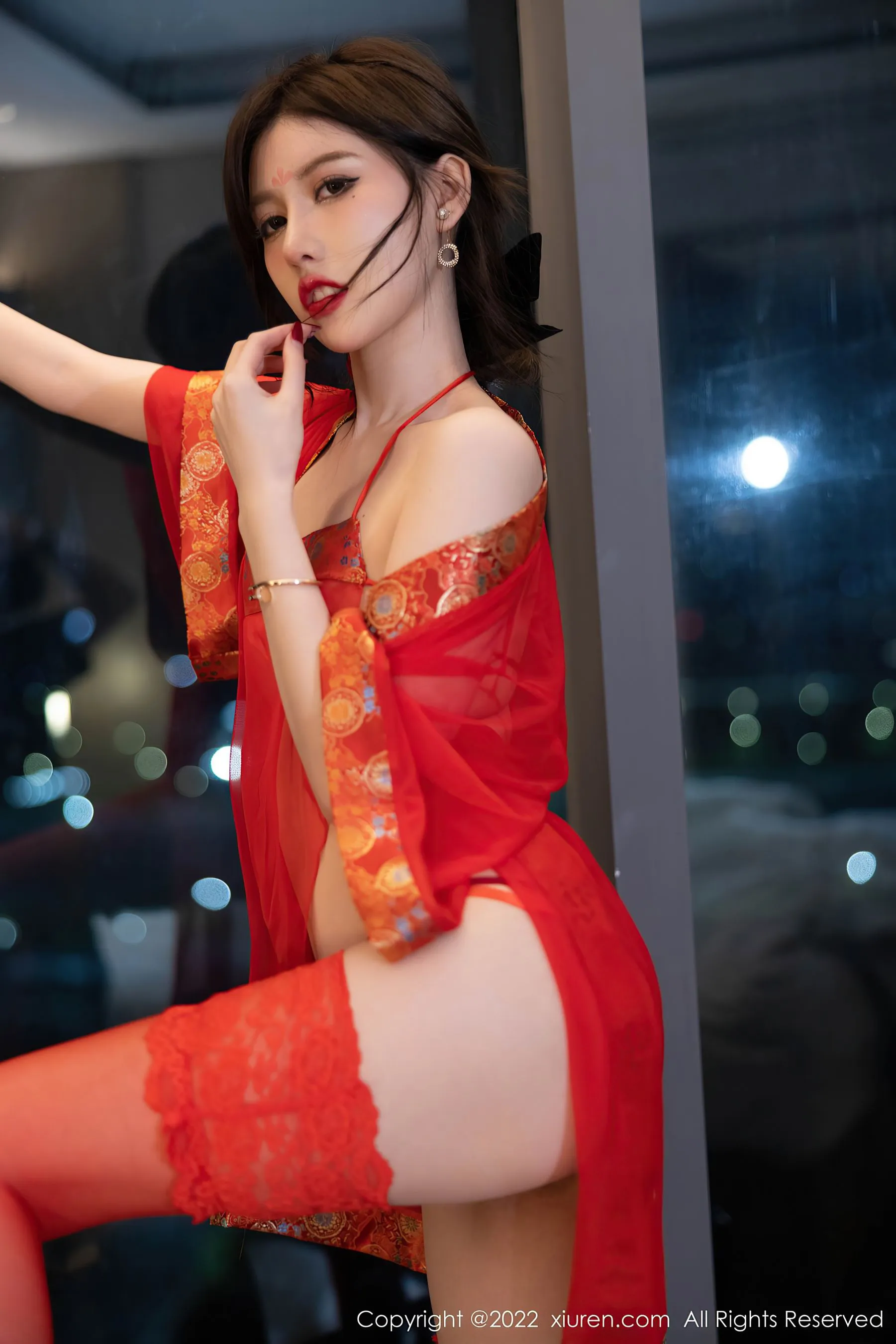  秀人网 No.5619 美桃酱 古装美腿第14张