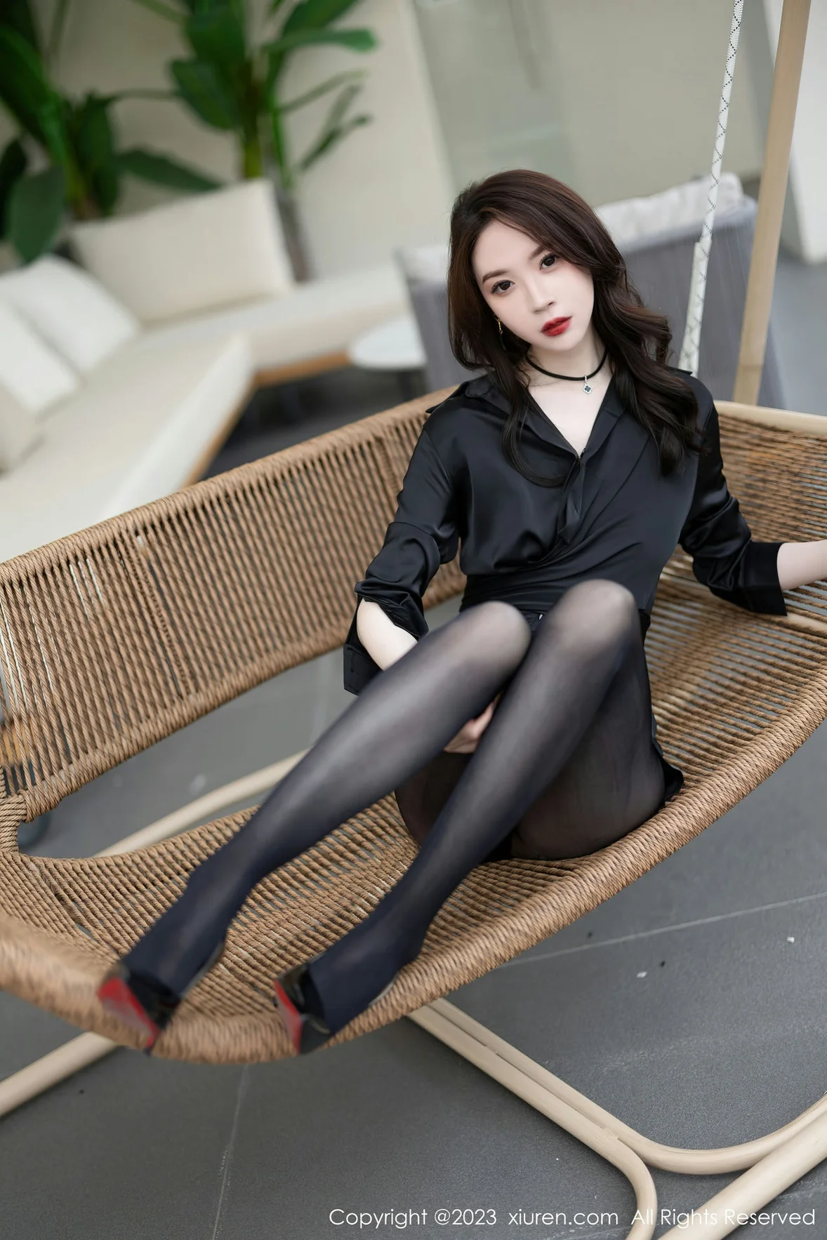  XiuRen 秀人 No.7332 梦心玥 情趣黑丝安吉旅拍 [85P]第7张