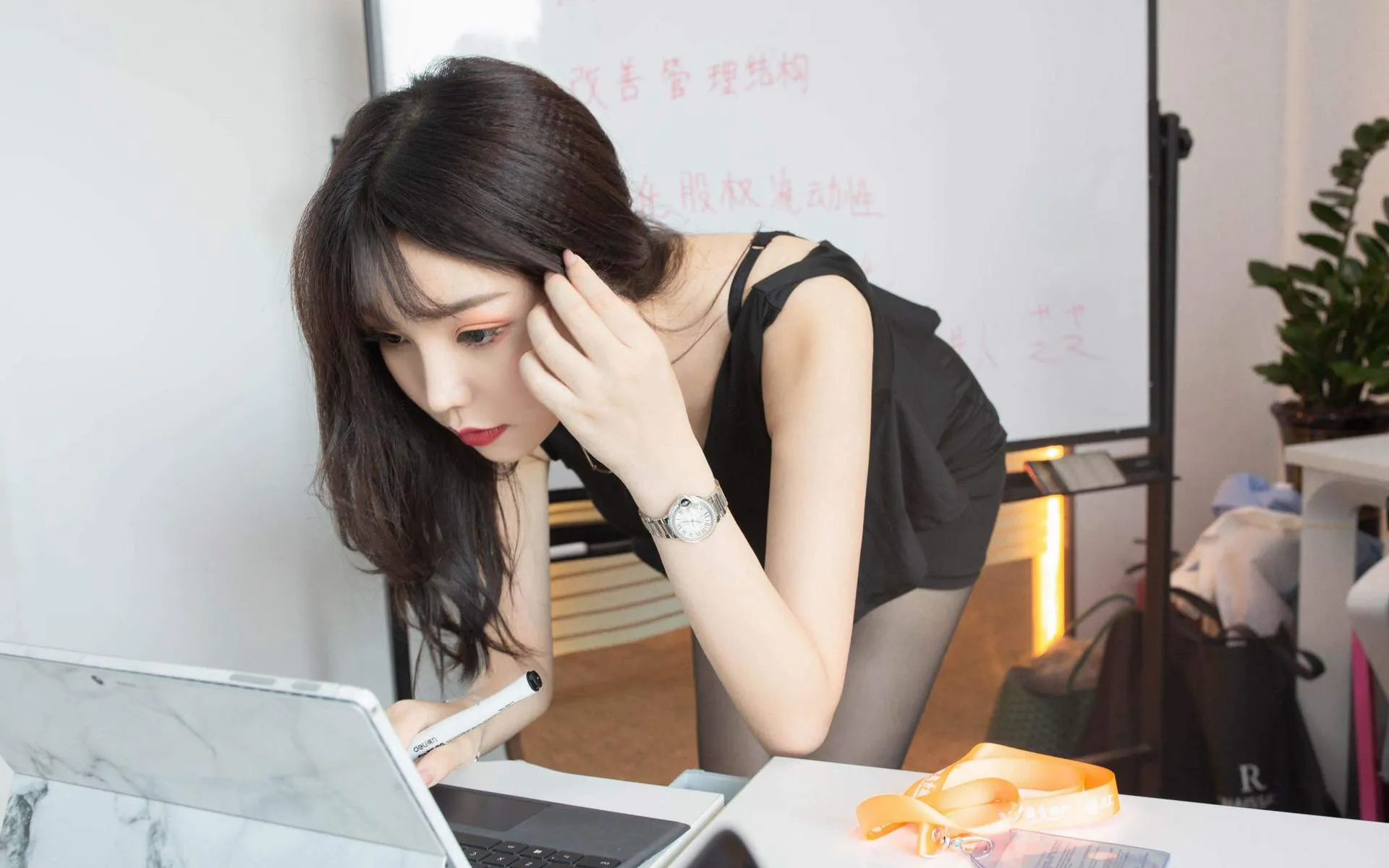  XIUREN秀人网 No.1757 芝芝Booty第4张