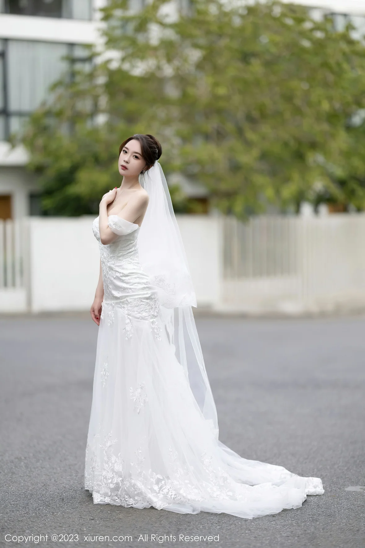  XiuRen 秀人 No.7310 梦心玥 白色婚纱服饰安吉旅拍 [84P]第1张