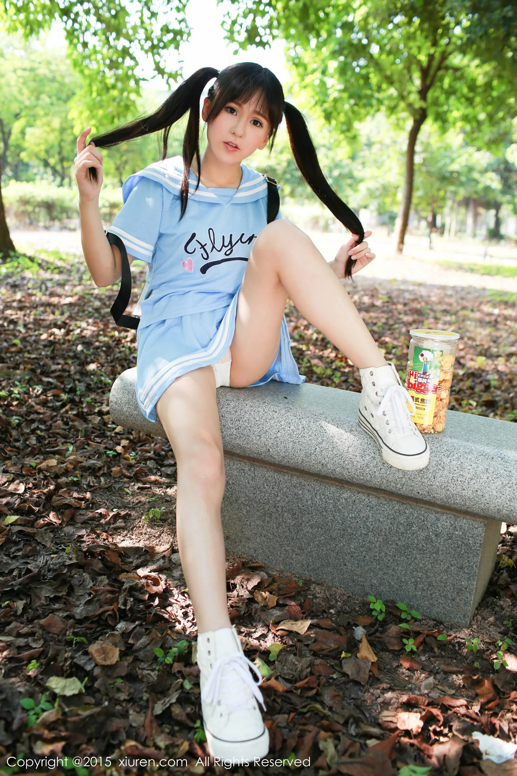  唐雨辰TYC《广州大学城野外》 秀人网 No.387第3张