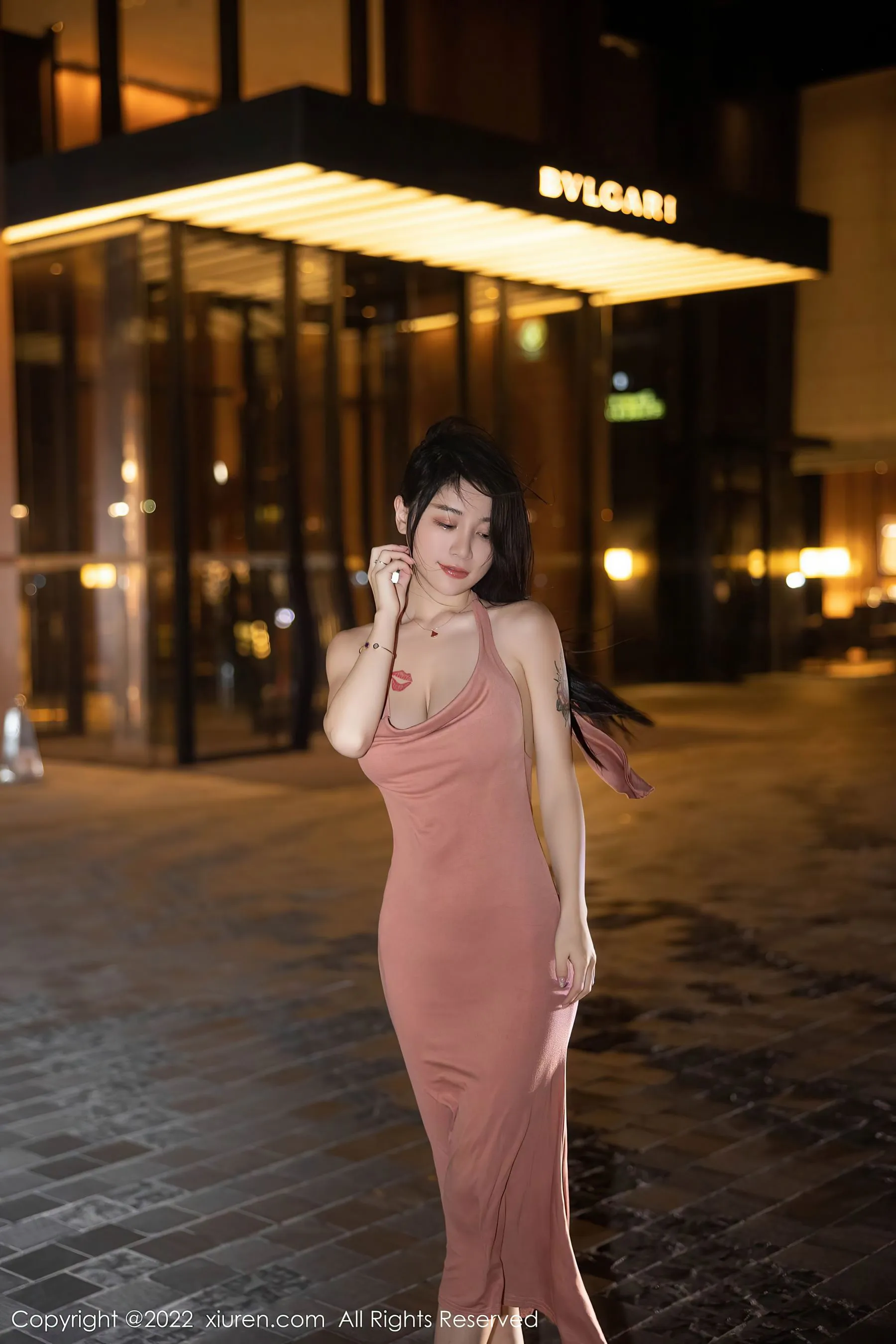  秀人网 No.5426 美七Mia 西双版纳旅拍第9张