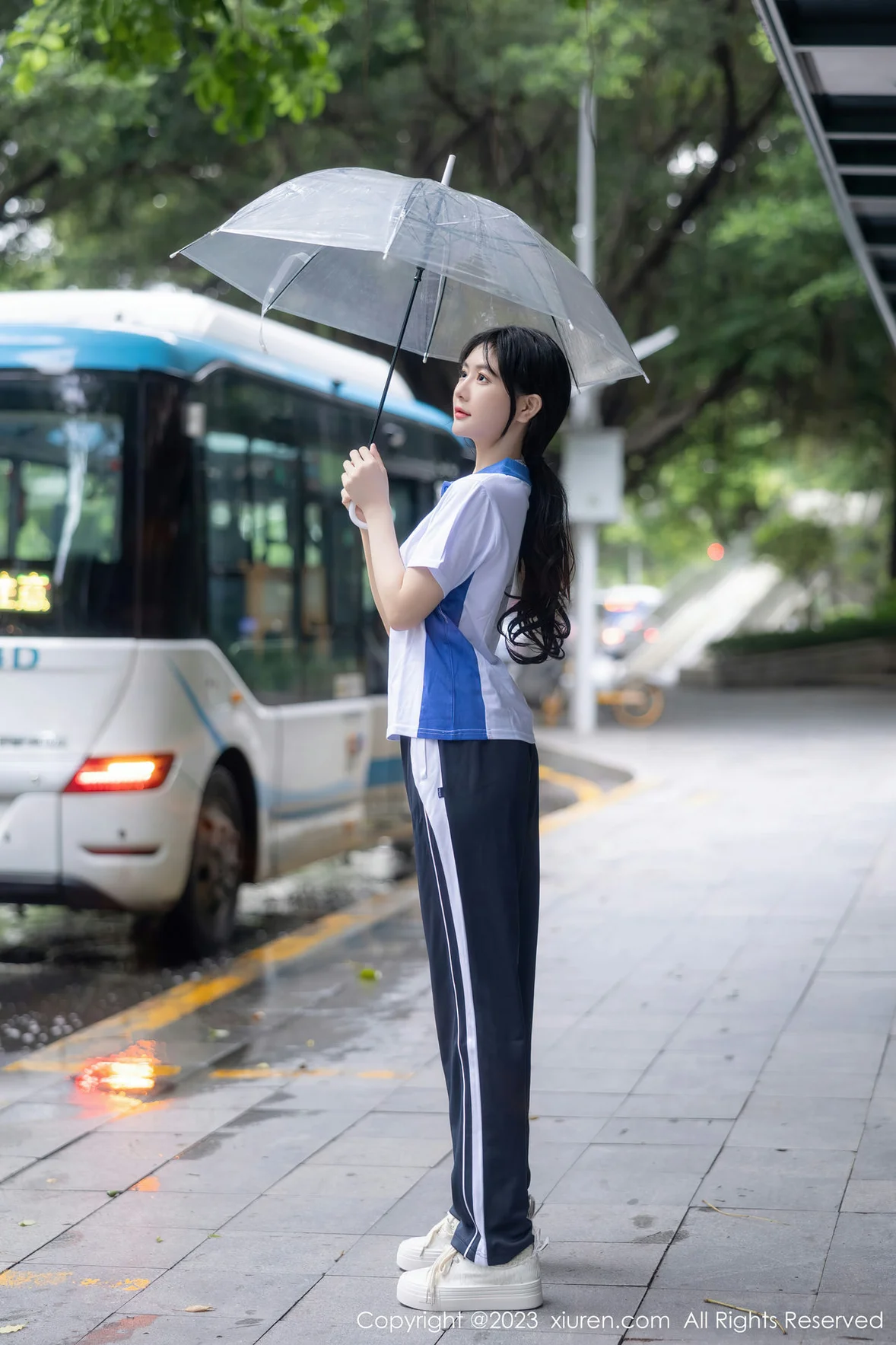  XiuRen 秀人 No.7085 幼幼 学生制服性感写真 [103P]第2张