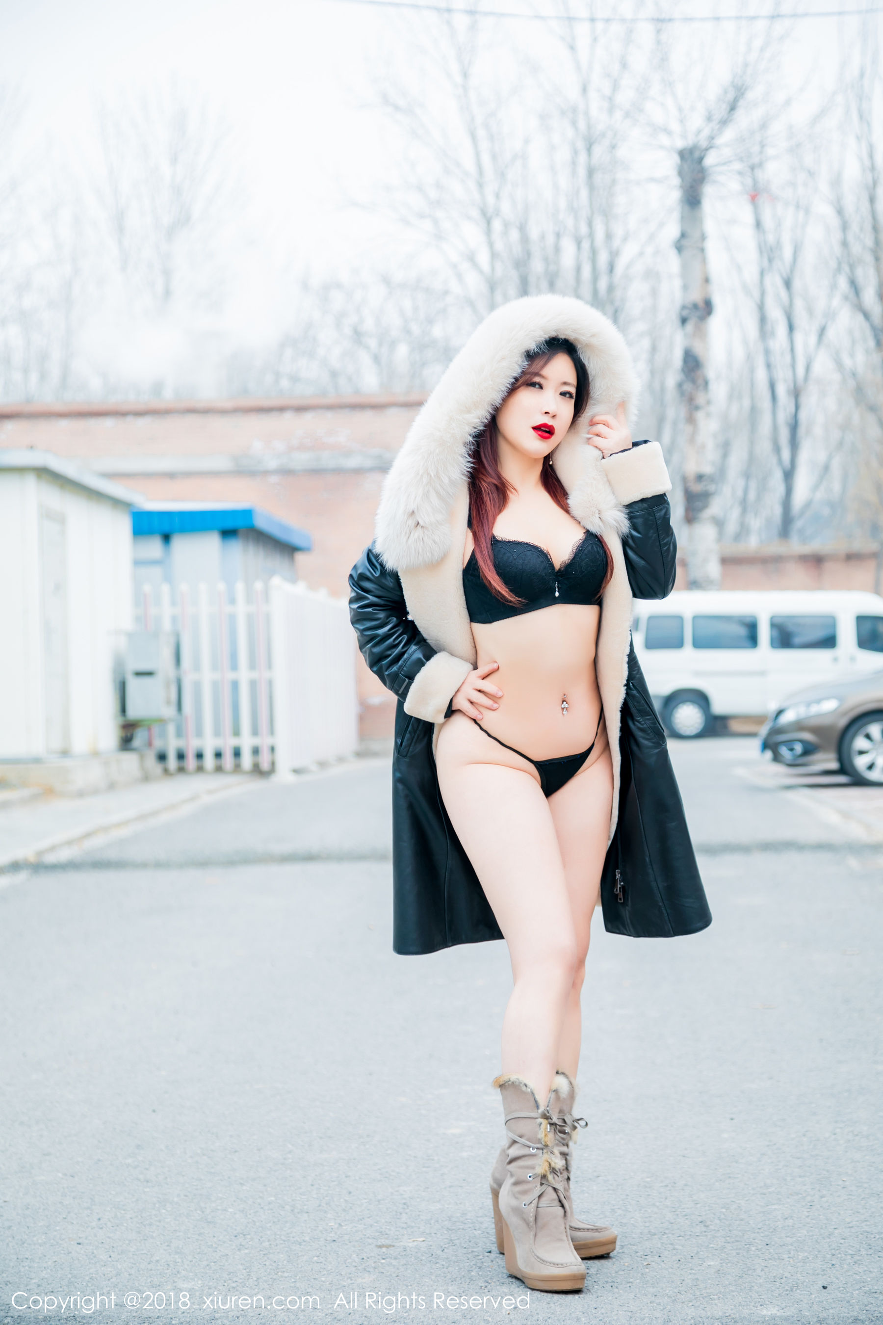 西希白兔《室外性感写真》 XiuRen 秀人网 No.953第9张