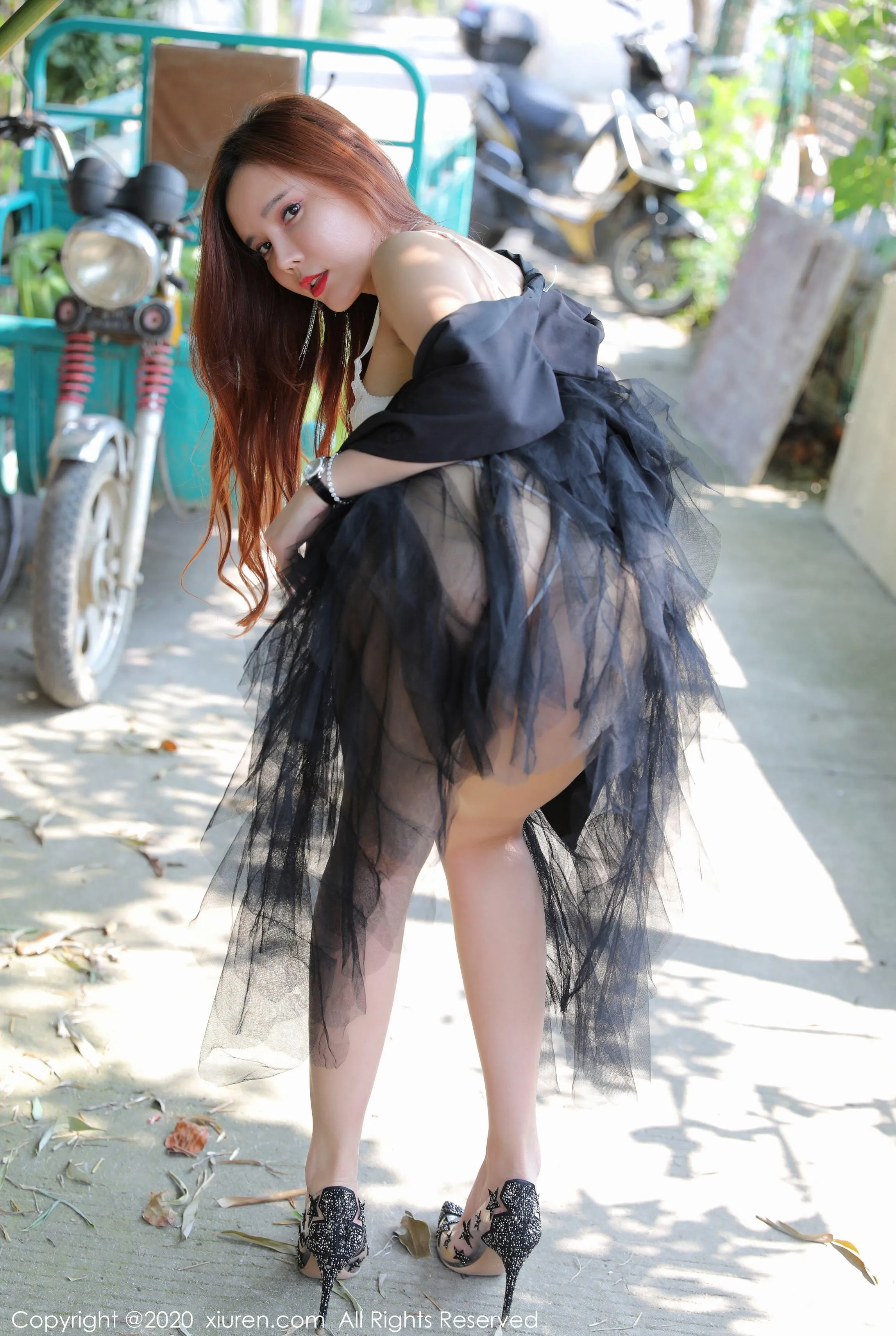  XIUREN秀人网 NO2048 艾小青第2张