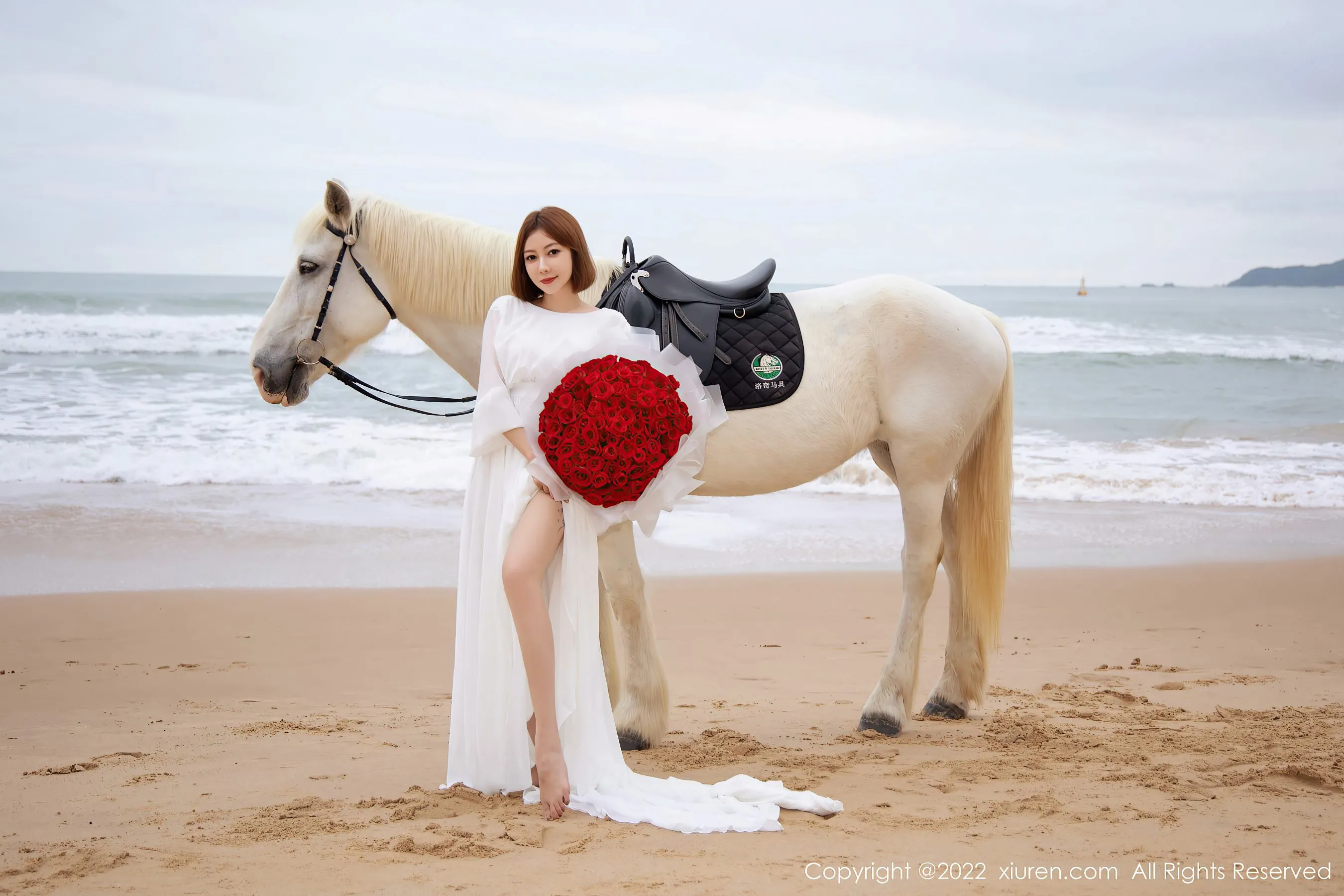 秀人网 No.4853 果儿Victoria 沙滩美臀第14张