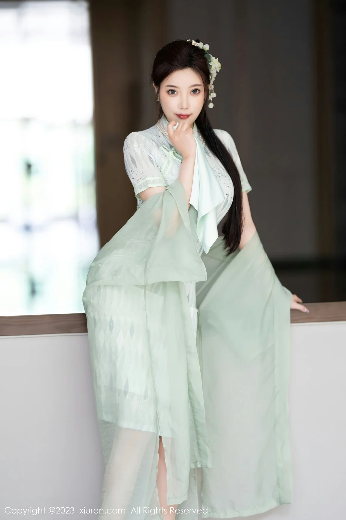  XiuRen 秀人 No.6983 杨晨晨Yome 淡绿色旗袍性感写真 [85P]第4张