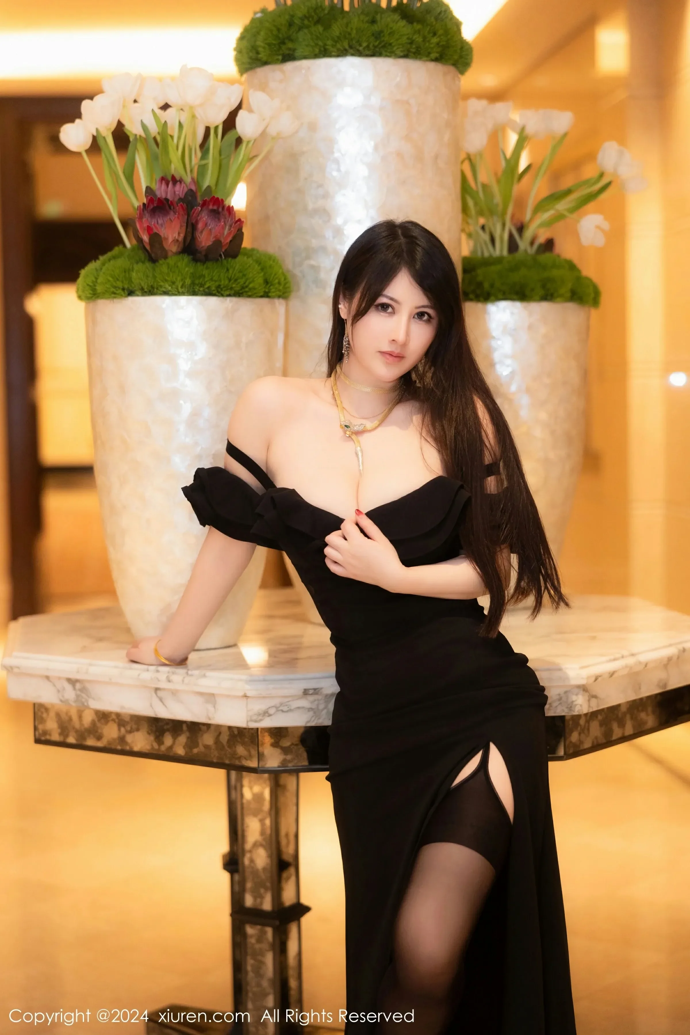  XiuRen 秀人 No.8397 诗诗kiki [81P]第3张