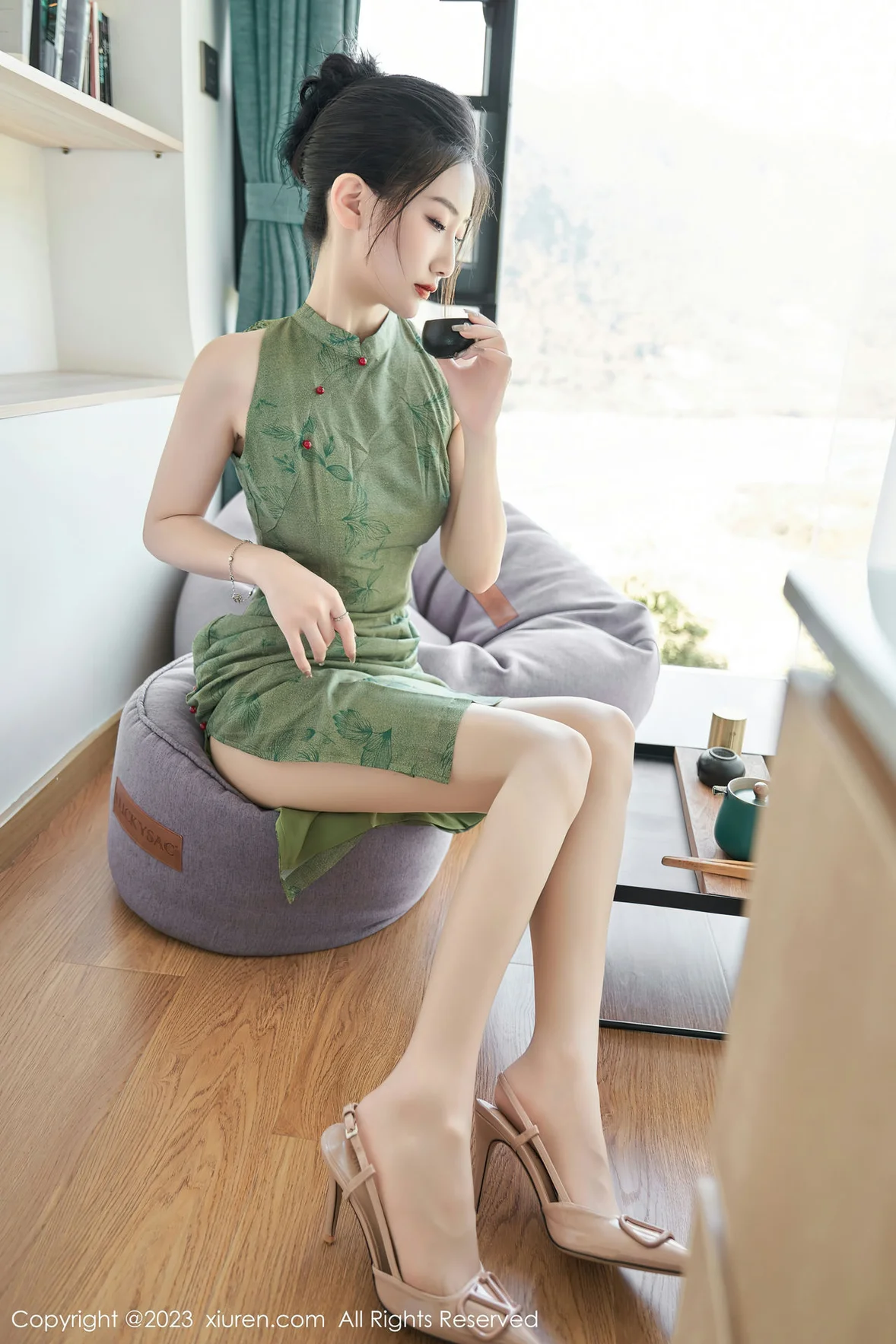  XiuRen 秀人 No.7181 沈青黛 翠绿色旗袍性感写真 [99P]第15张