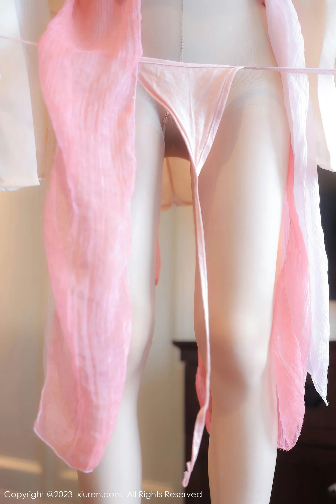  XiuRen 秀人 No.7290 幼幼 原色丝袜泰国旅拍 [89P]第17张