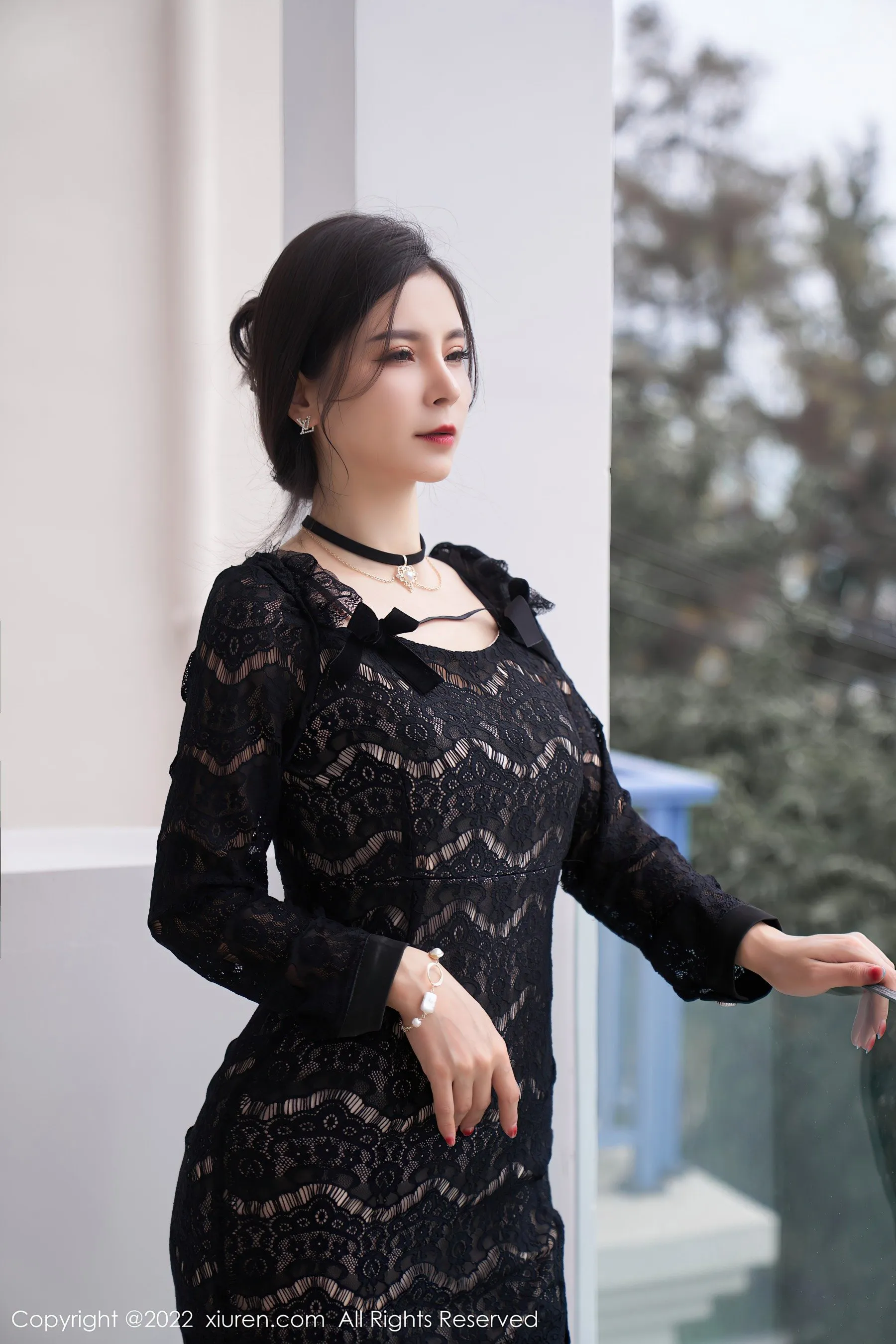  秀人网 No.4668 小蛮妖Yummy 黑丝美臀旅拍写真第15张