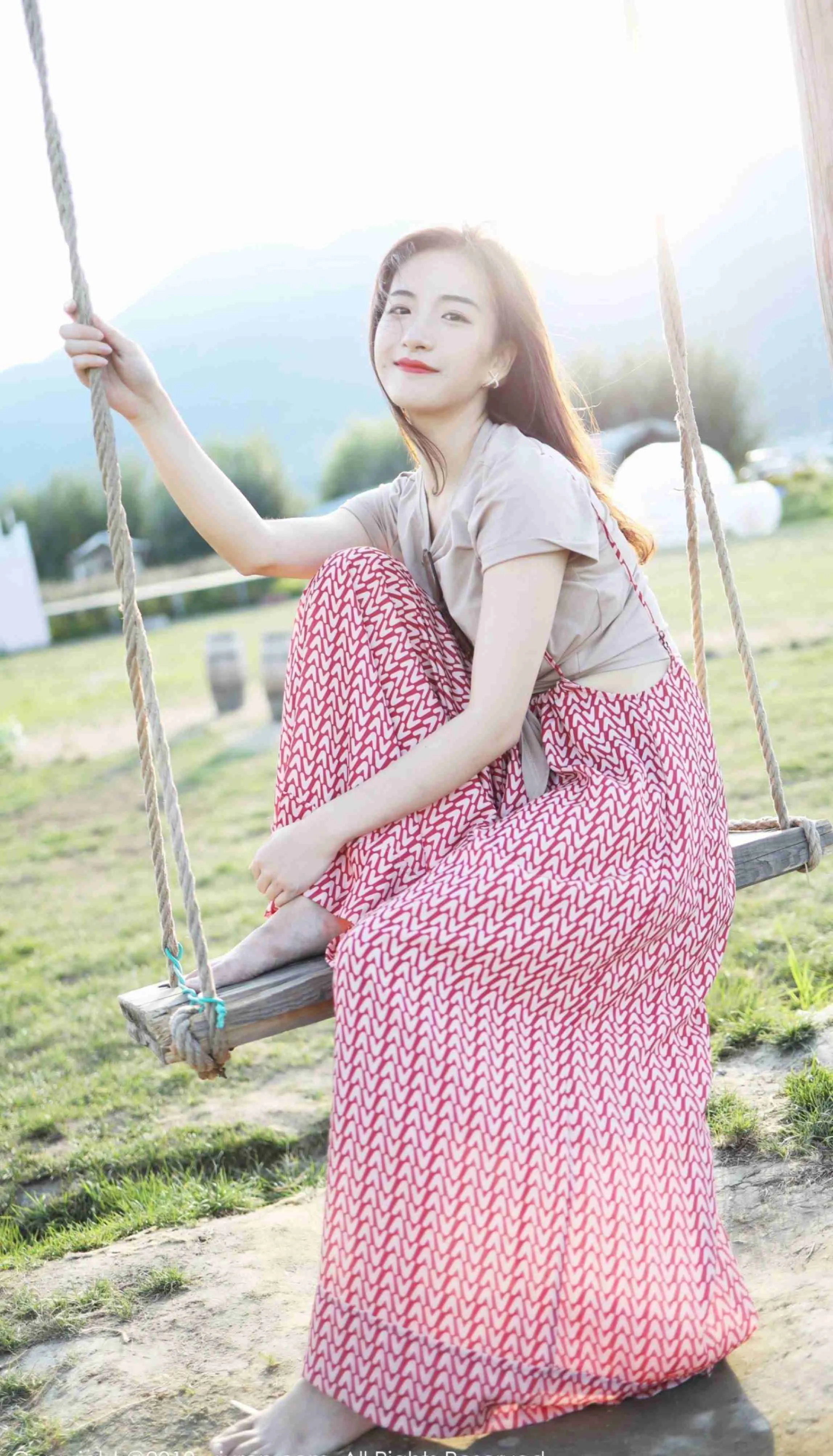  XIUREN秀人网 No.1718 艺儿拿铁第17张