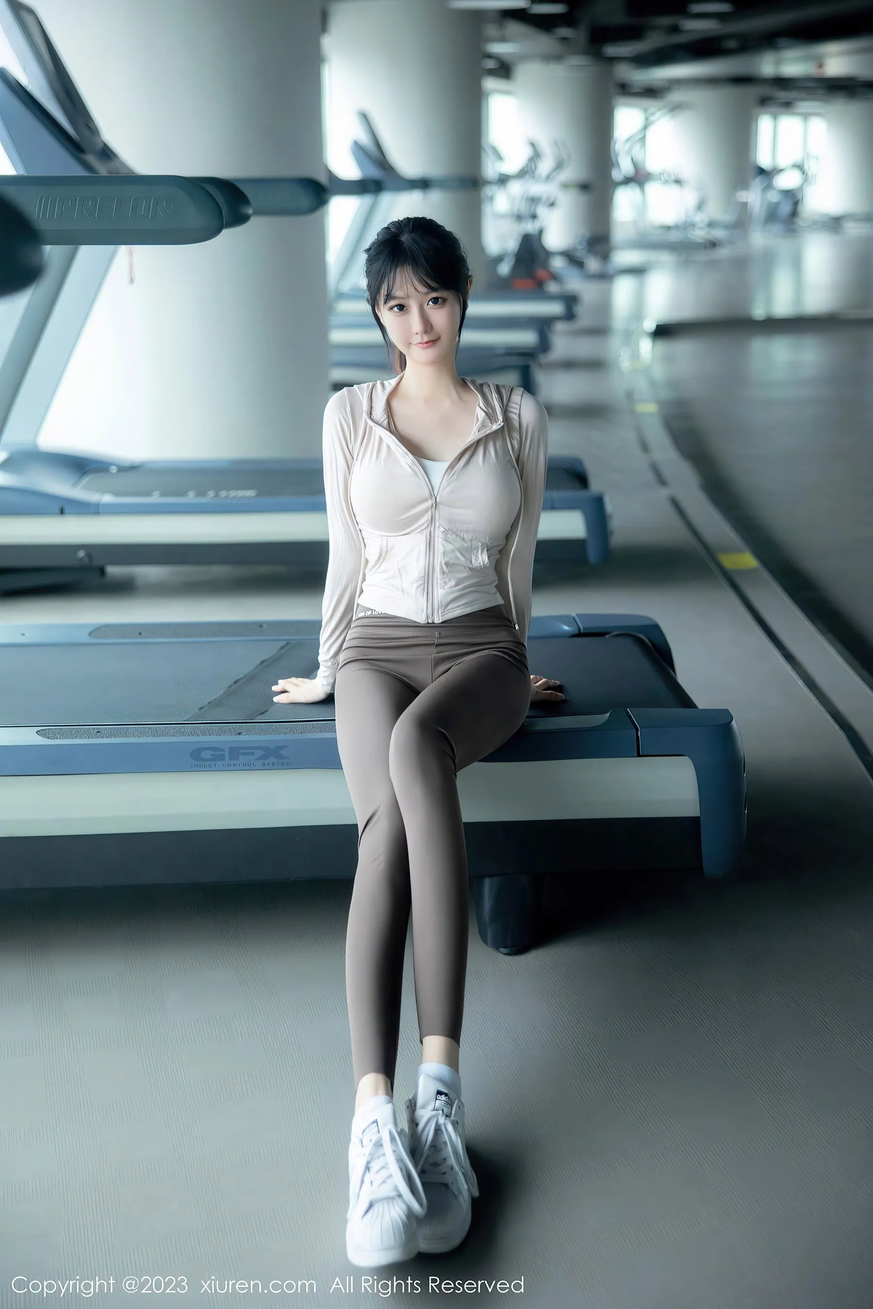  秀人网 No.6683 幼幼 健身美腿第3张