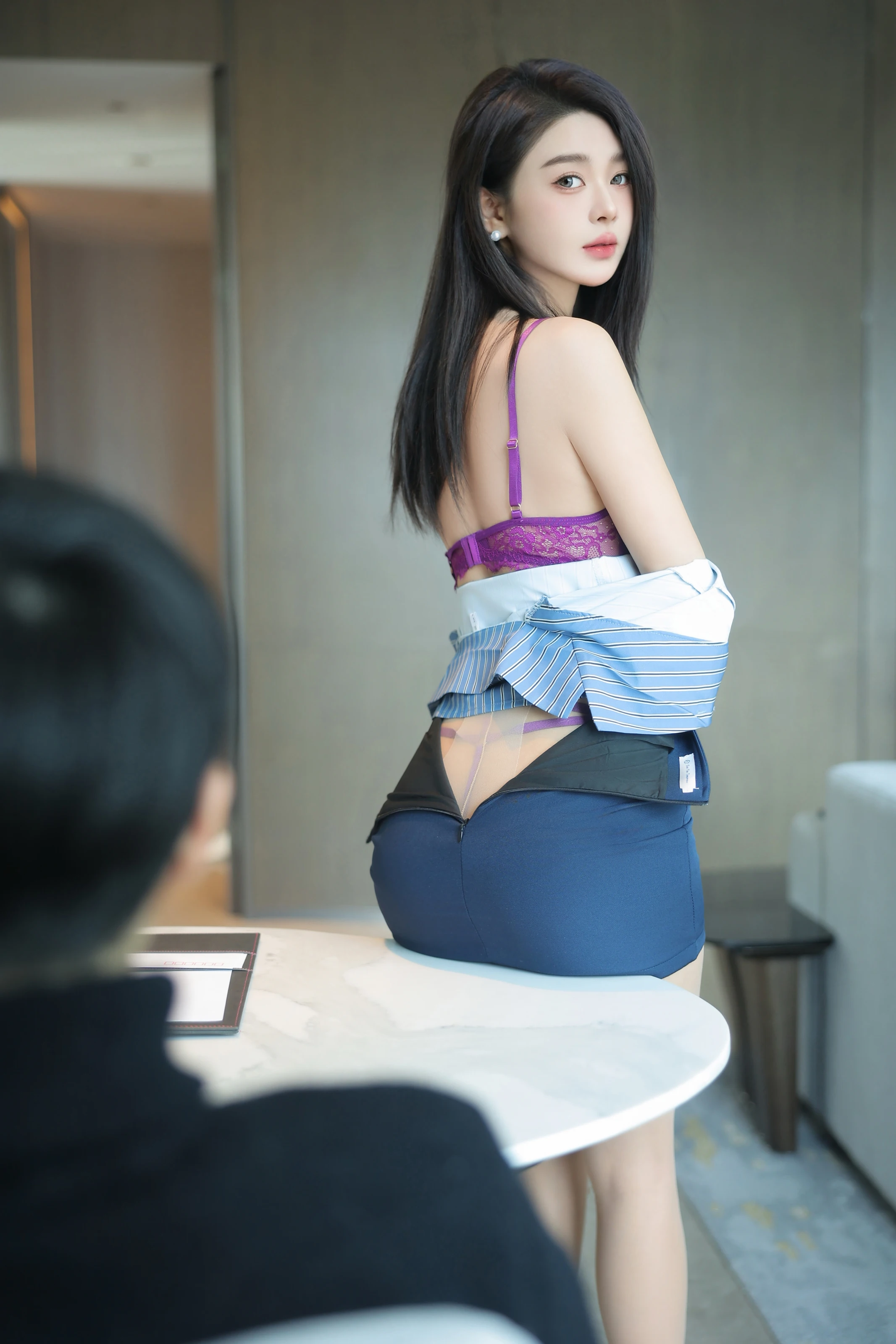  XiuRen 内购版 No.9921 Candy糖糖 OL秘书 [117P]第6张