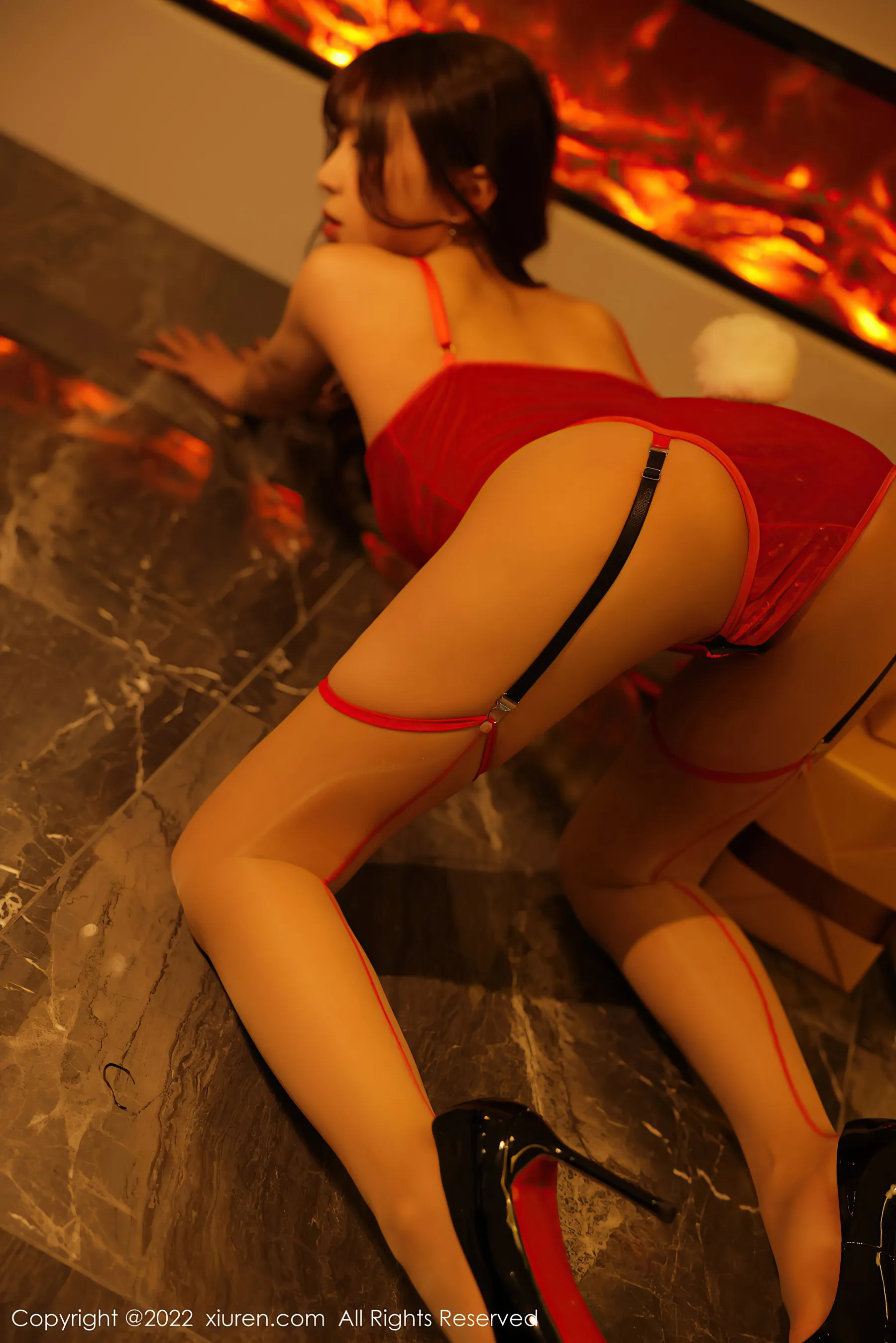  秀人网 No.4686 tina_甜仔 美臀美腿第13张