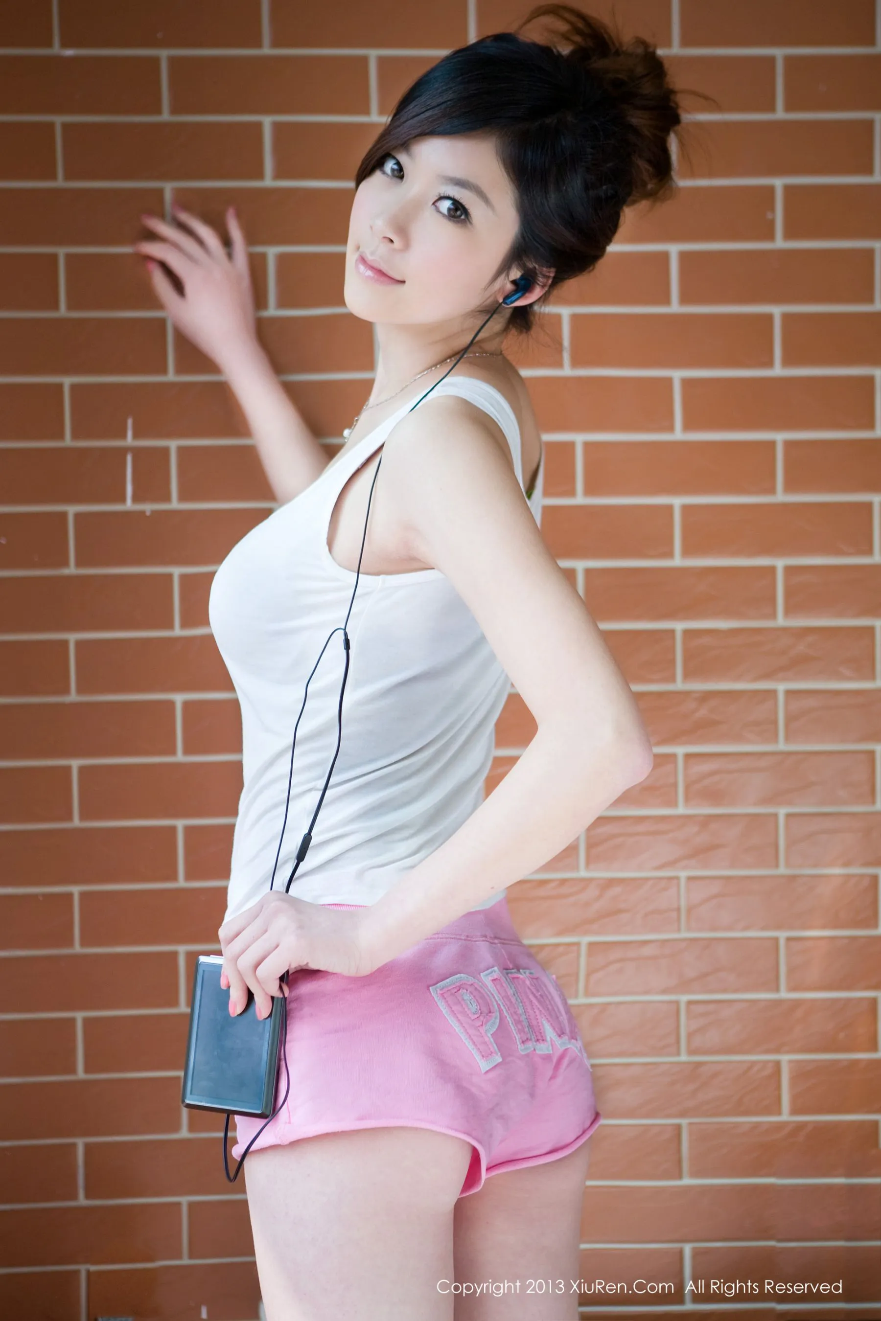  模特加菲《高挑的梦中情人》 秀人网 No.016第12张