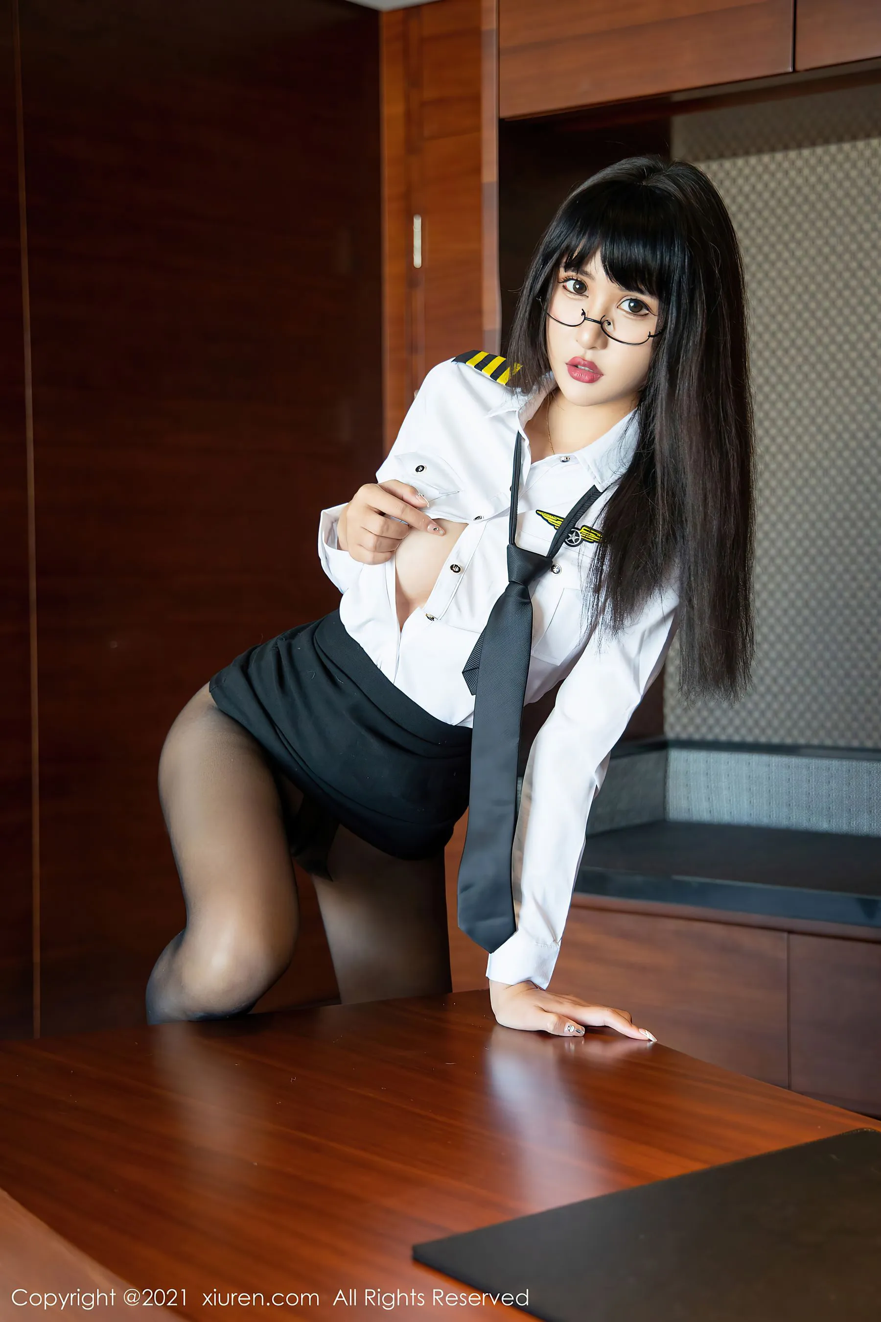  秀人 No.4207 Emily尹菲第4张