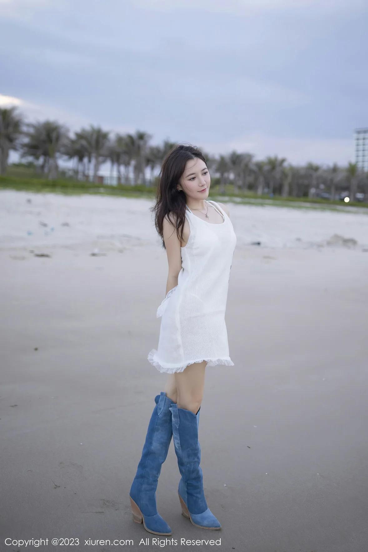  XiuRen 秀人 No.6852 鱼子酱Fish 白色比基尼巴厘岛旅拍1 [81P]第4张