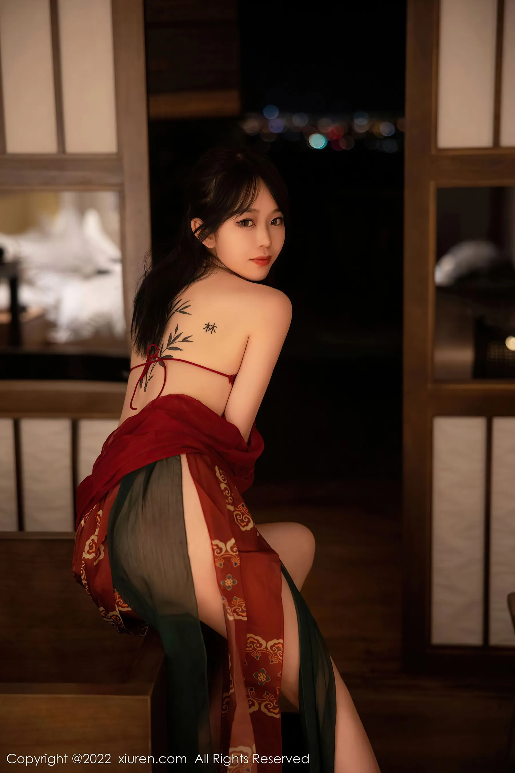  秀人网 No.5527 奶瓶. 大理旅拍第7张