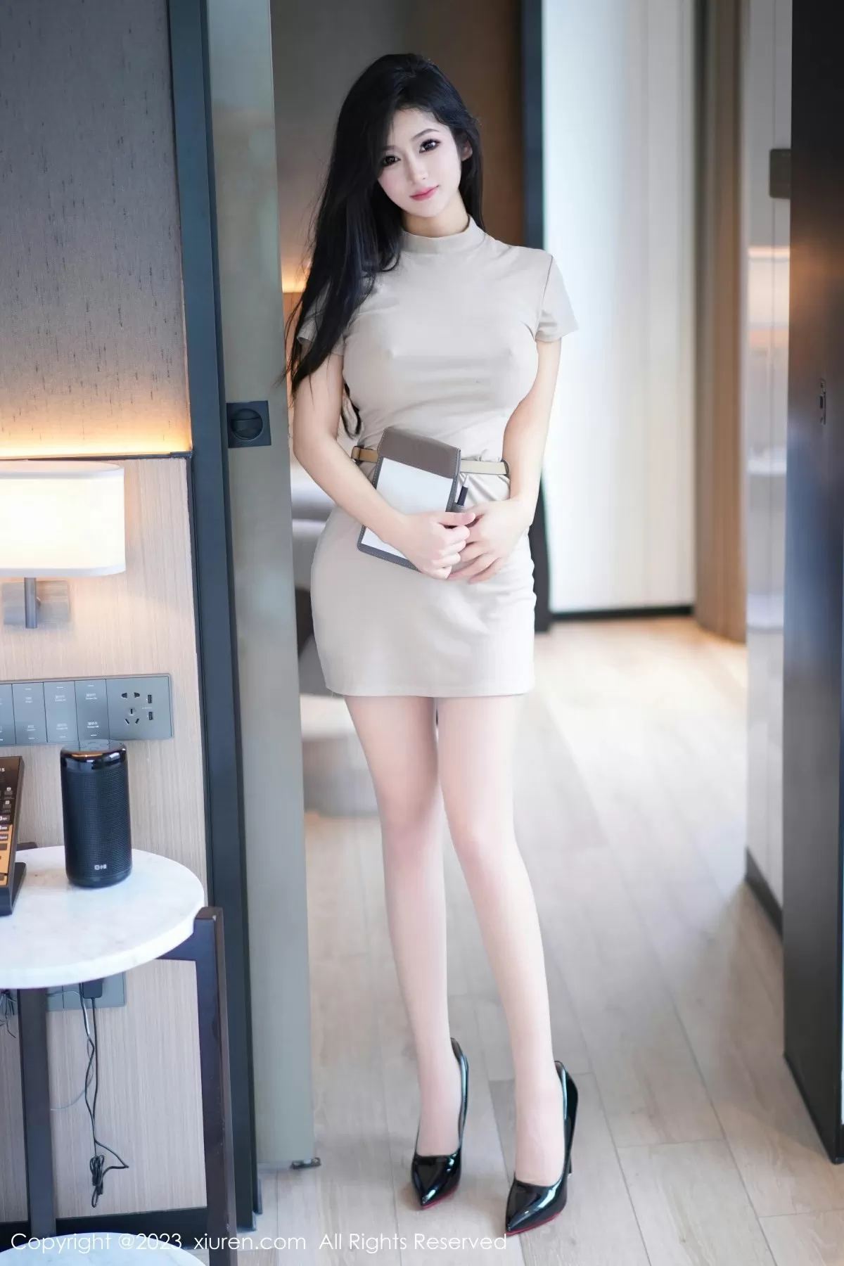  XiuRen 秀人 No.7572 谭小灵 [81P]第1张