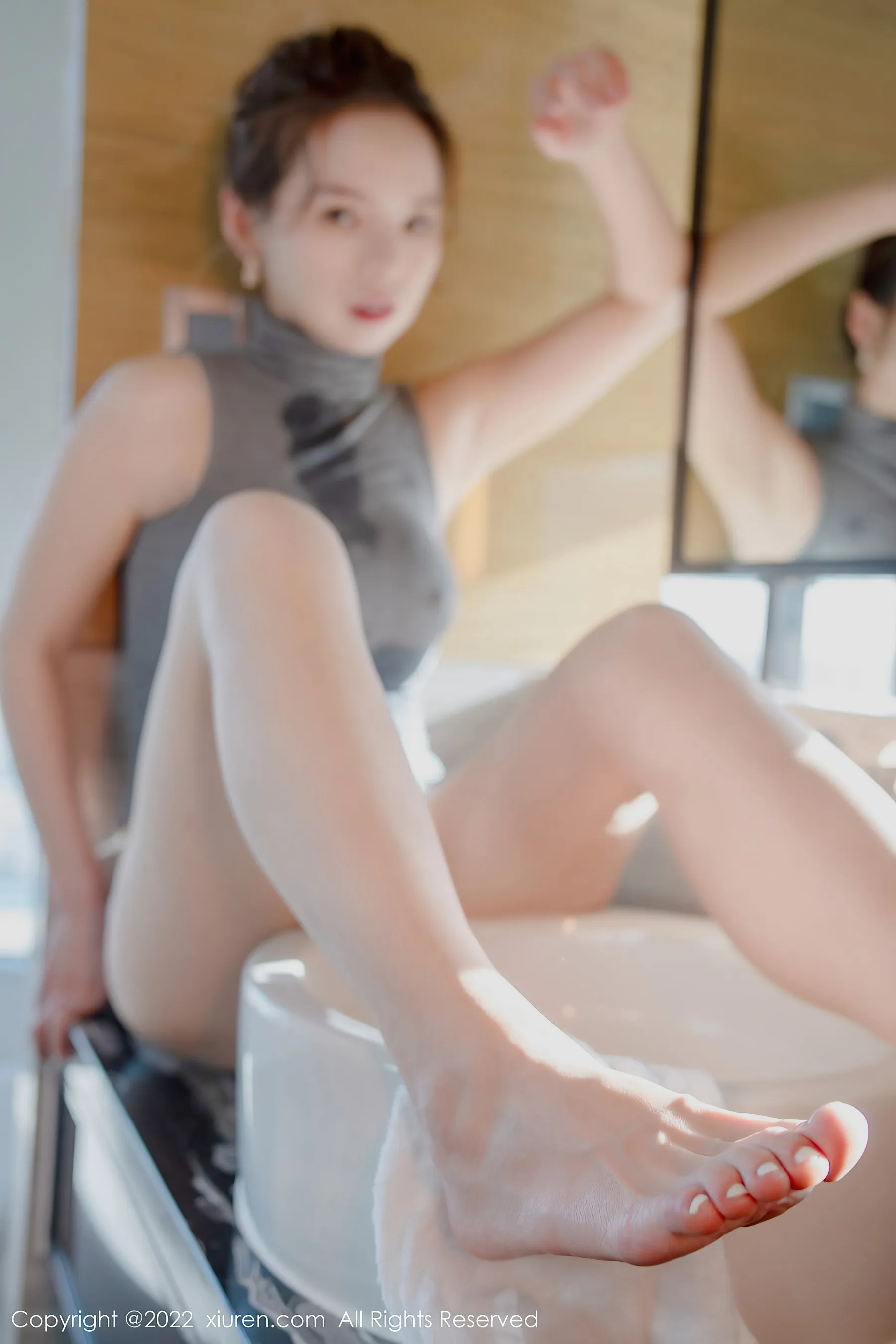 秀人网 No.4780 大美媚京 细腰美腿新人模特写真第6张