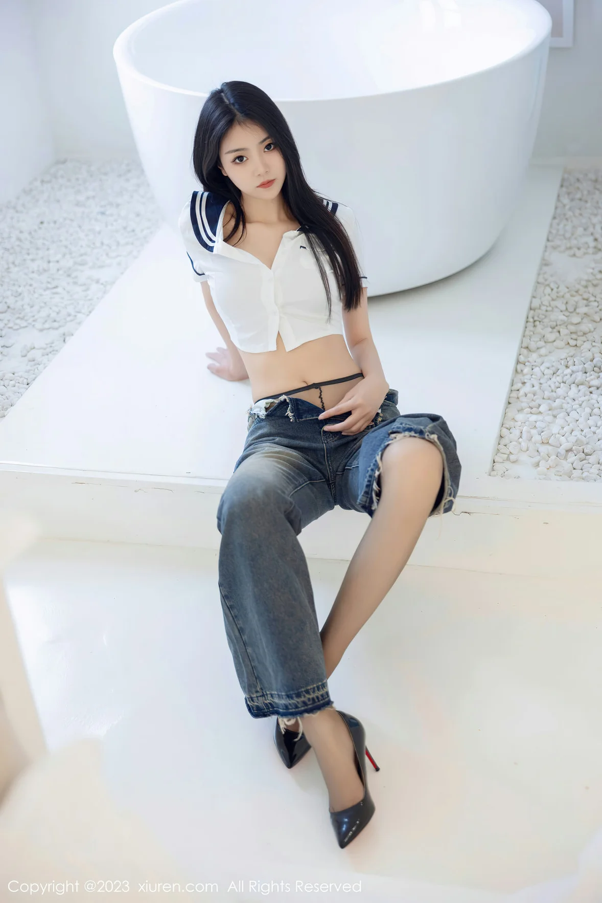  XiuRen 秀人 No.7027 可樂Vicky 魅惑黑丝性感写真 [83P]第3张