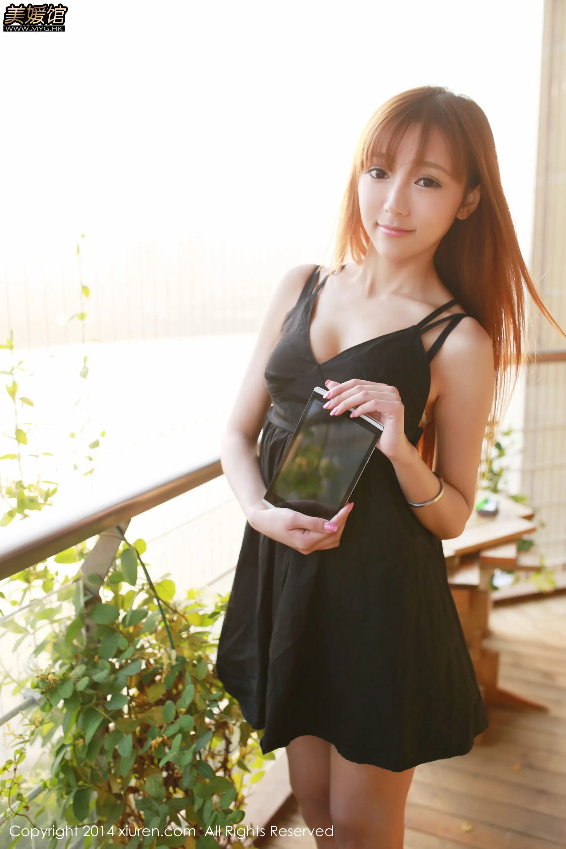  王馨瑤Yanni《驰为数码宣传片》 秀人网 No.135第28张