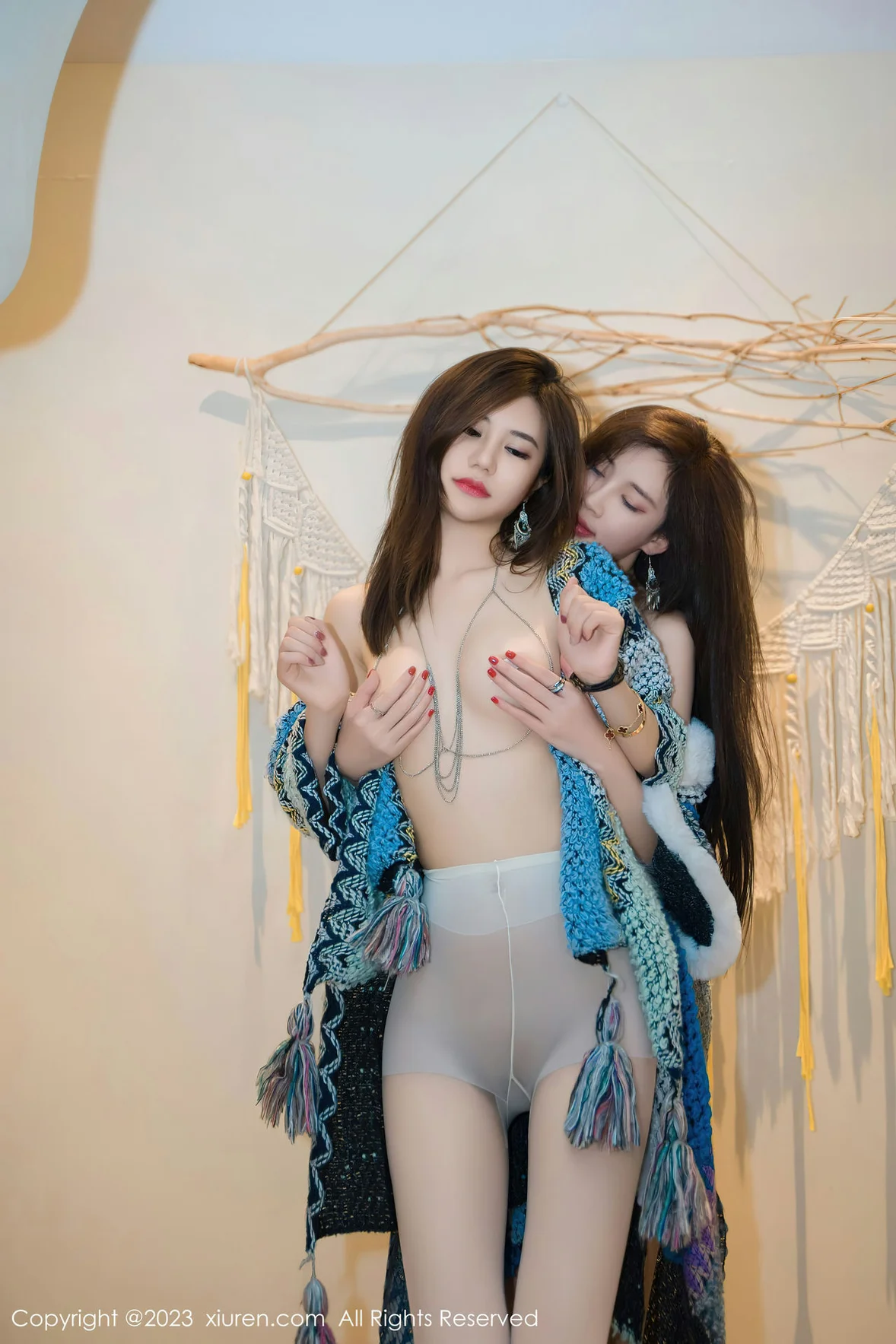  秀人网 No.7393 绮里嘉ula和Carol周妍希 模特合集写真 [71P]第18张