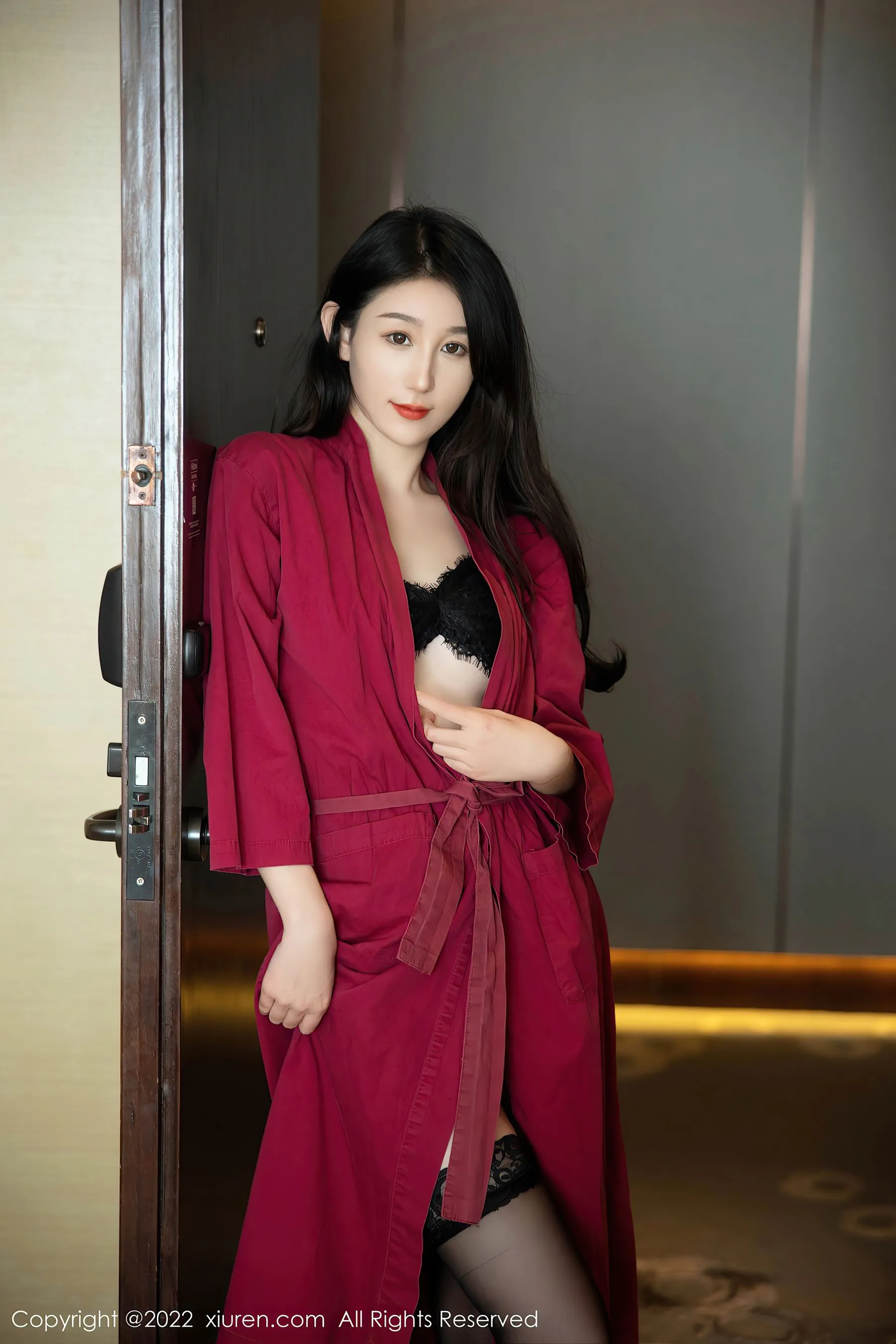  秀人网 No.5624 薇薇酱 新人美腿第26张