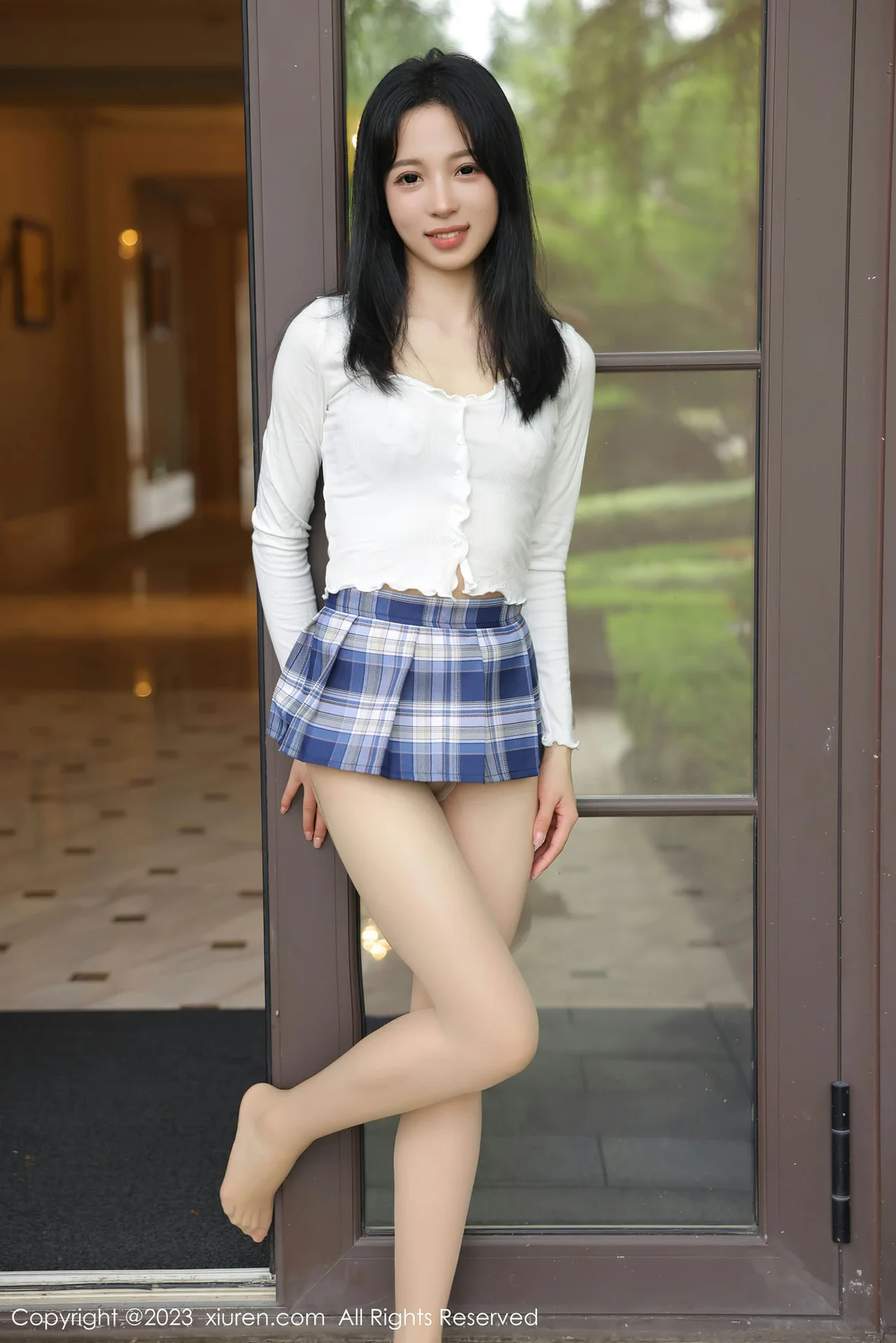  XiuRen 秀人 No.6942 糖豆sisi 轻透内衣新人第二套写真 [60P]第2张