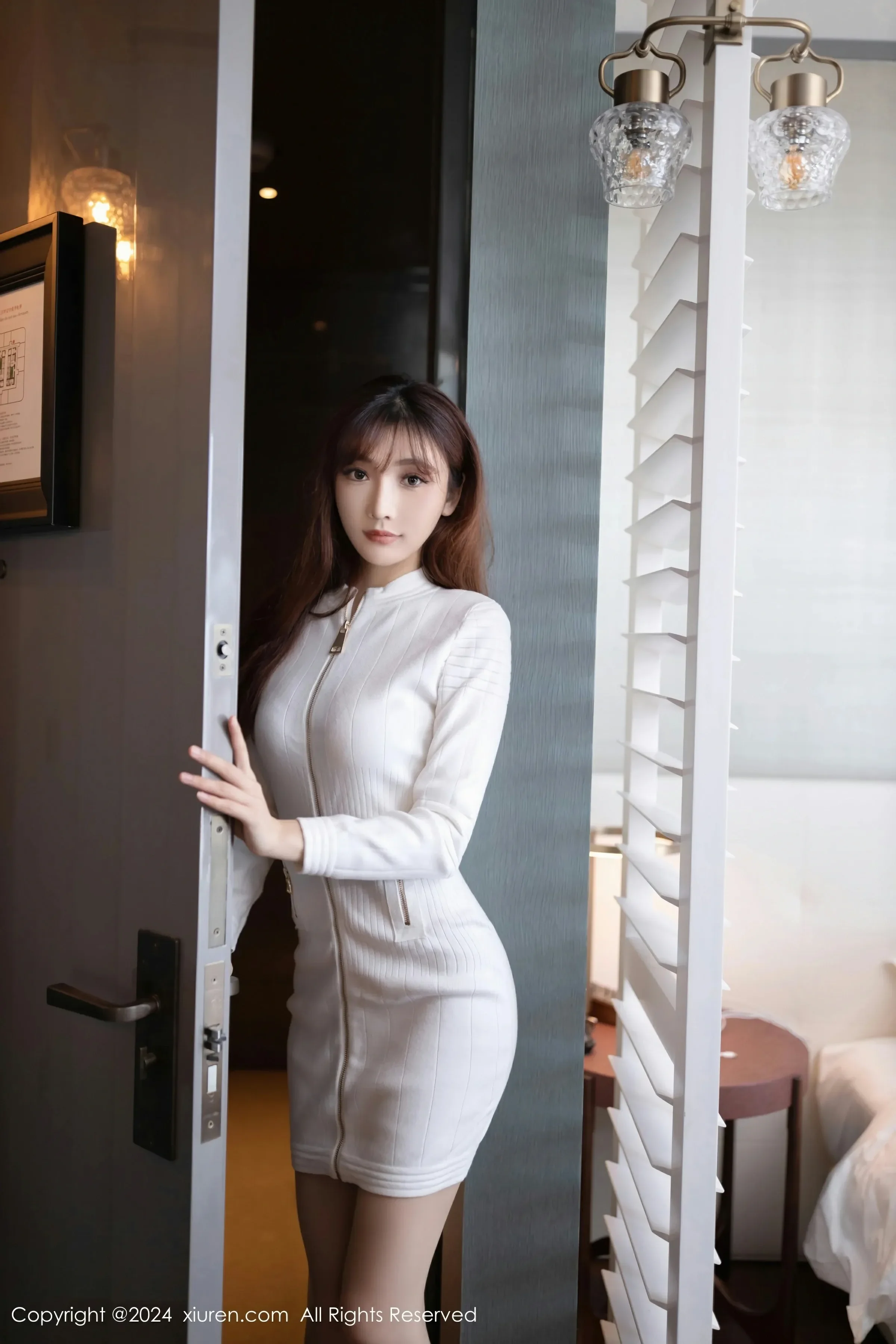  XiuRen 秀人 No.8233 陆萱萱 [80P]第2张