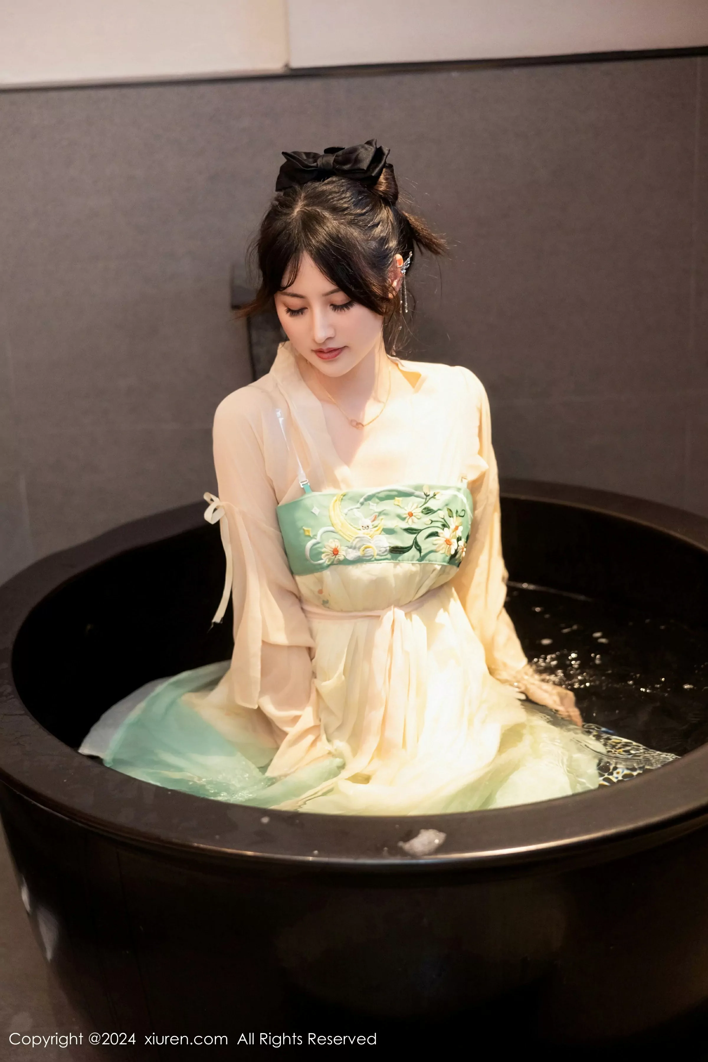  XiuRen 秀人 No.8128 诗诗kiki [82P]第9张