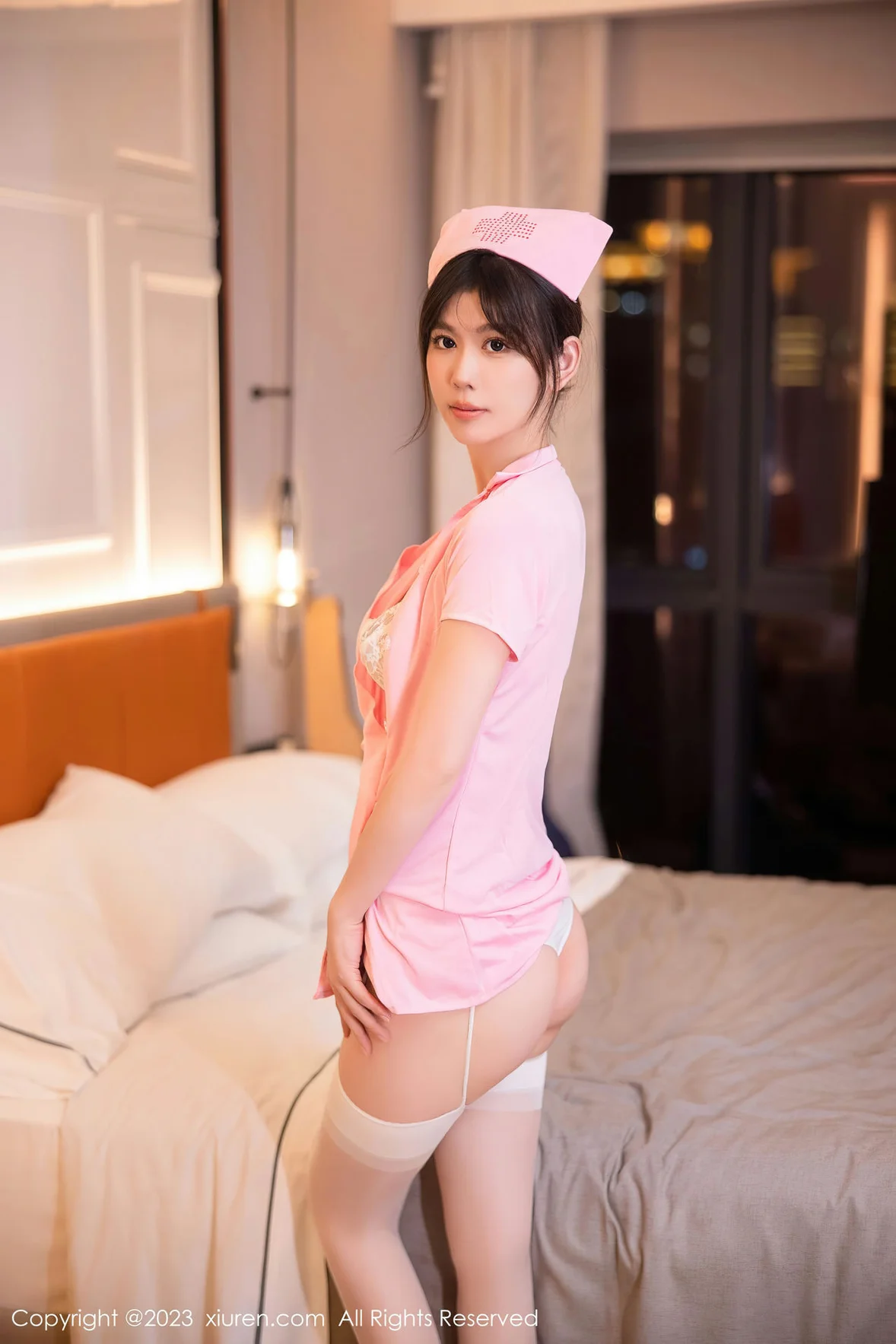  XiuRen 秀人 No.6910 李雅柔182CM 情趣护士服性感写真 [61P]第7张