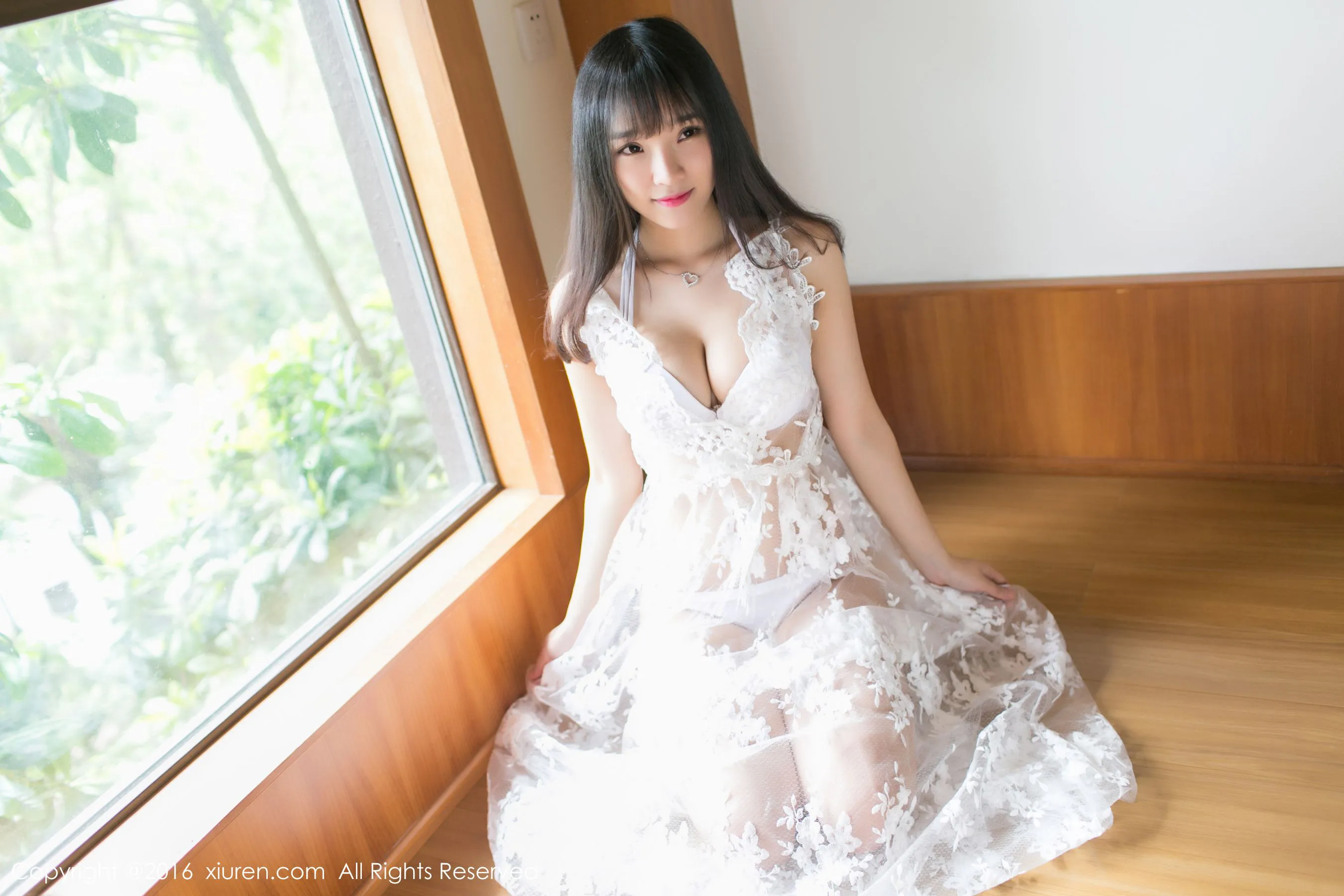  夏瑶baby《室拍比基尼+蕾丝长裙》 秀人网 No.531第11张