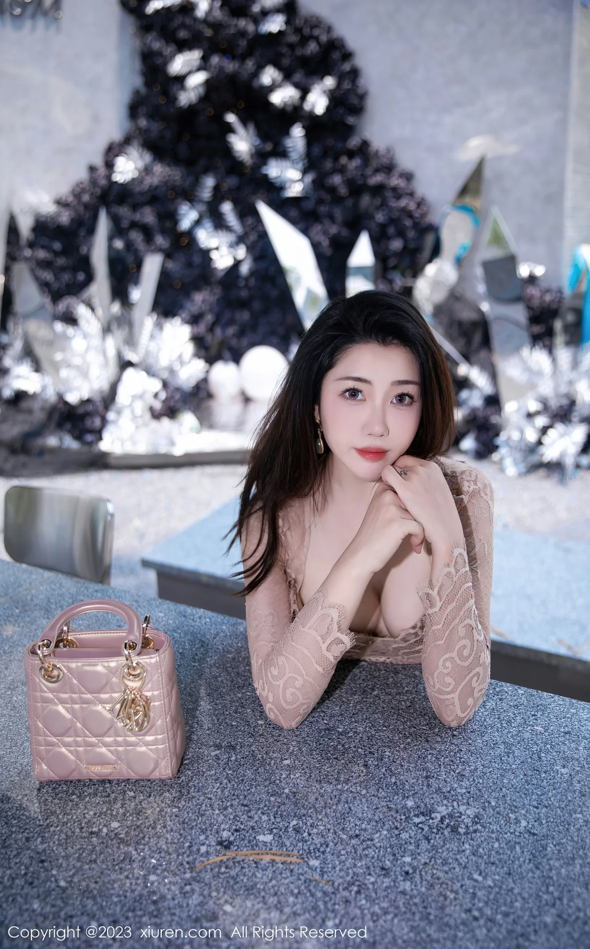  XiuRen 秀人 No.7216 严利娅Yuliya 杏色连衣长裙性感写真 [90P]第9张